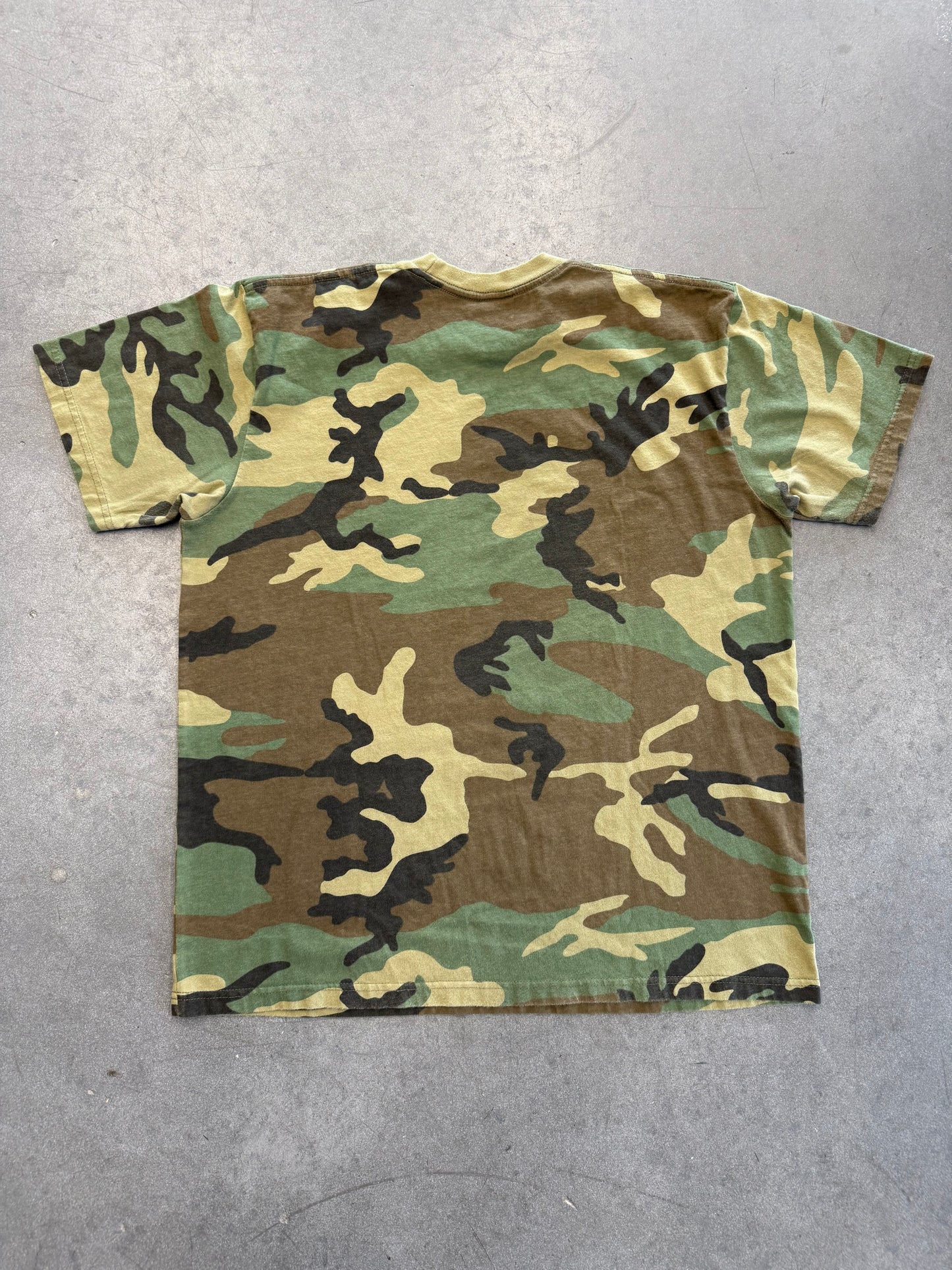 SS19 SUPREME MIDDLE FINGER TO THE WORLD TEE - WOODLAND CAMO
