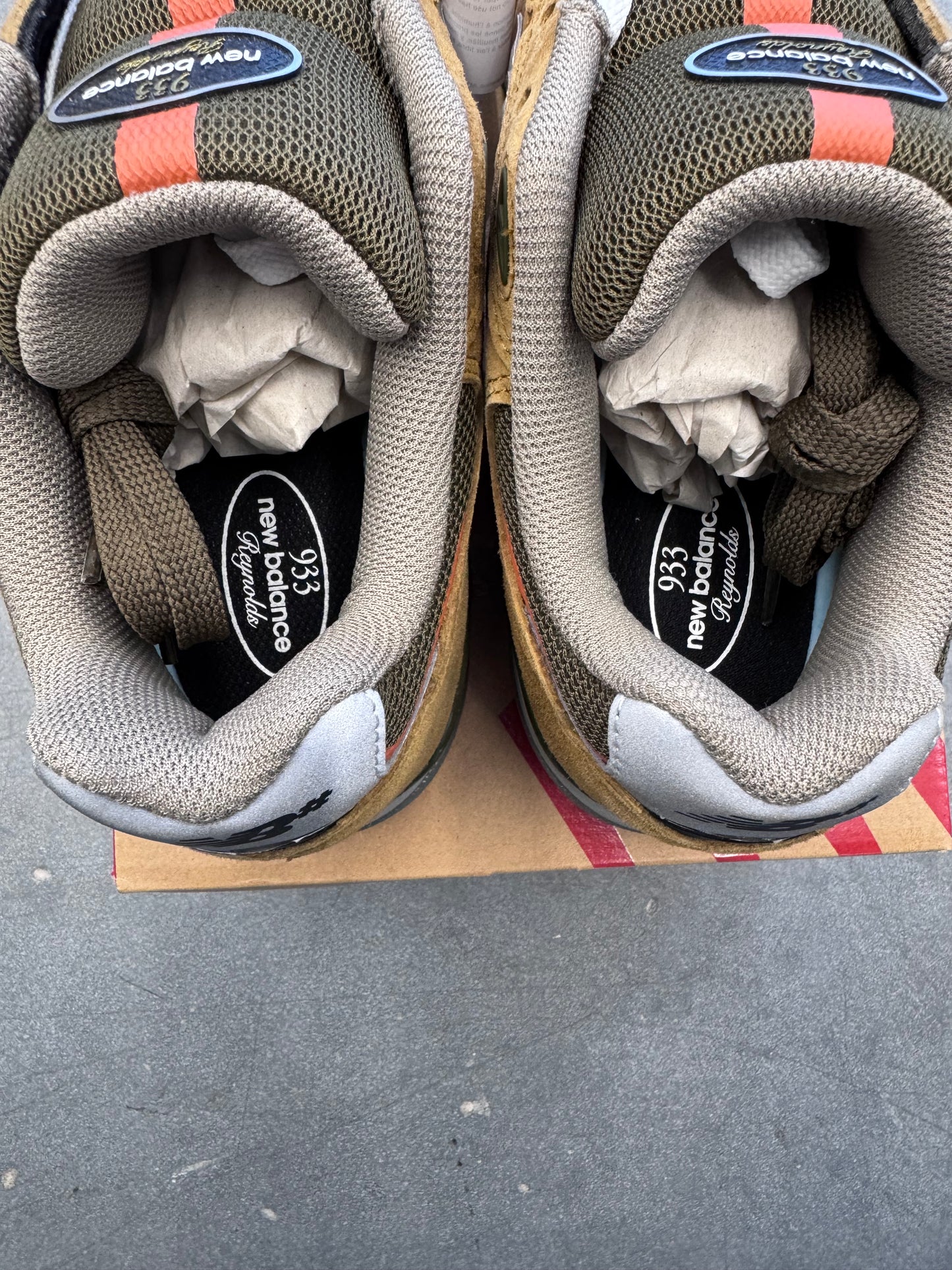 SIZE 10.5 NEW BALANCE NUMERIC 933 REYNOLDS BROWN & GREY SKATE SHOES (BRAND NEW WITH BOX)