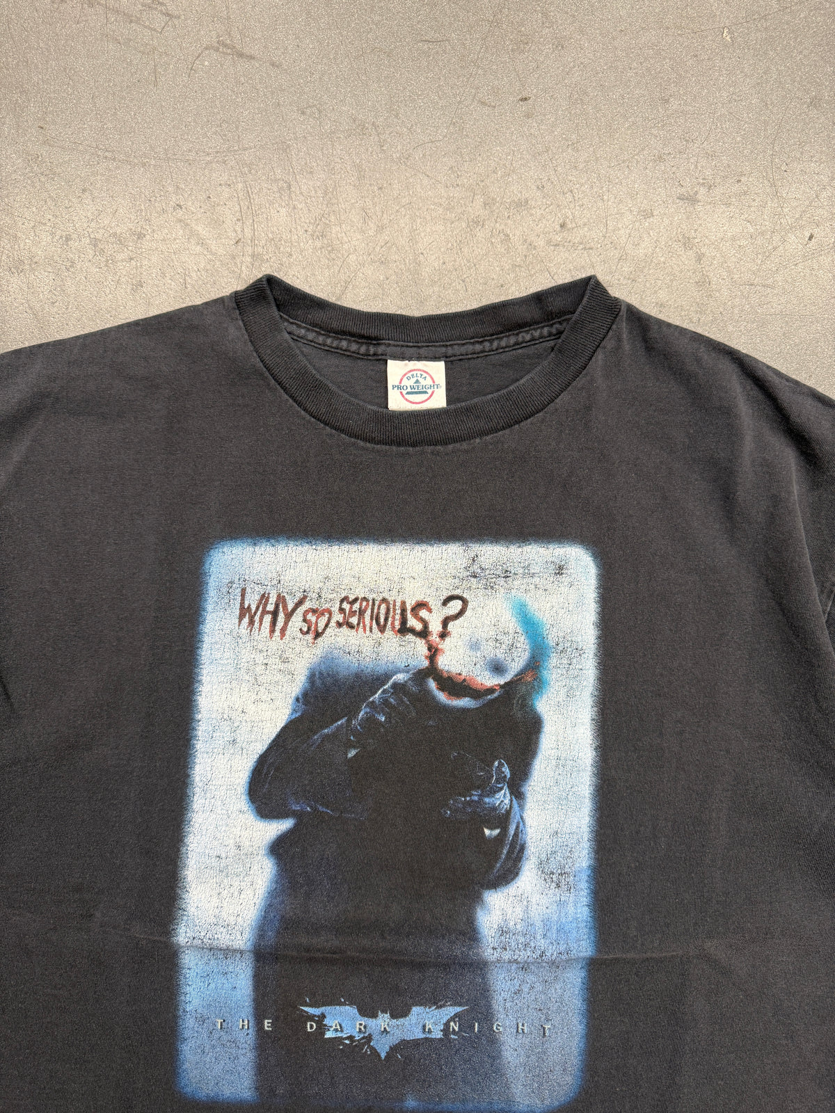 2008 BATMAN THE DARK KNIGHT JOKER WHY SO SERIOUS? TEE (DELTA TAG)