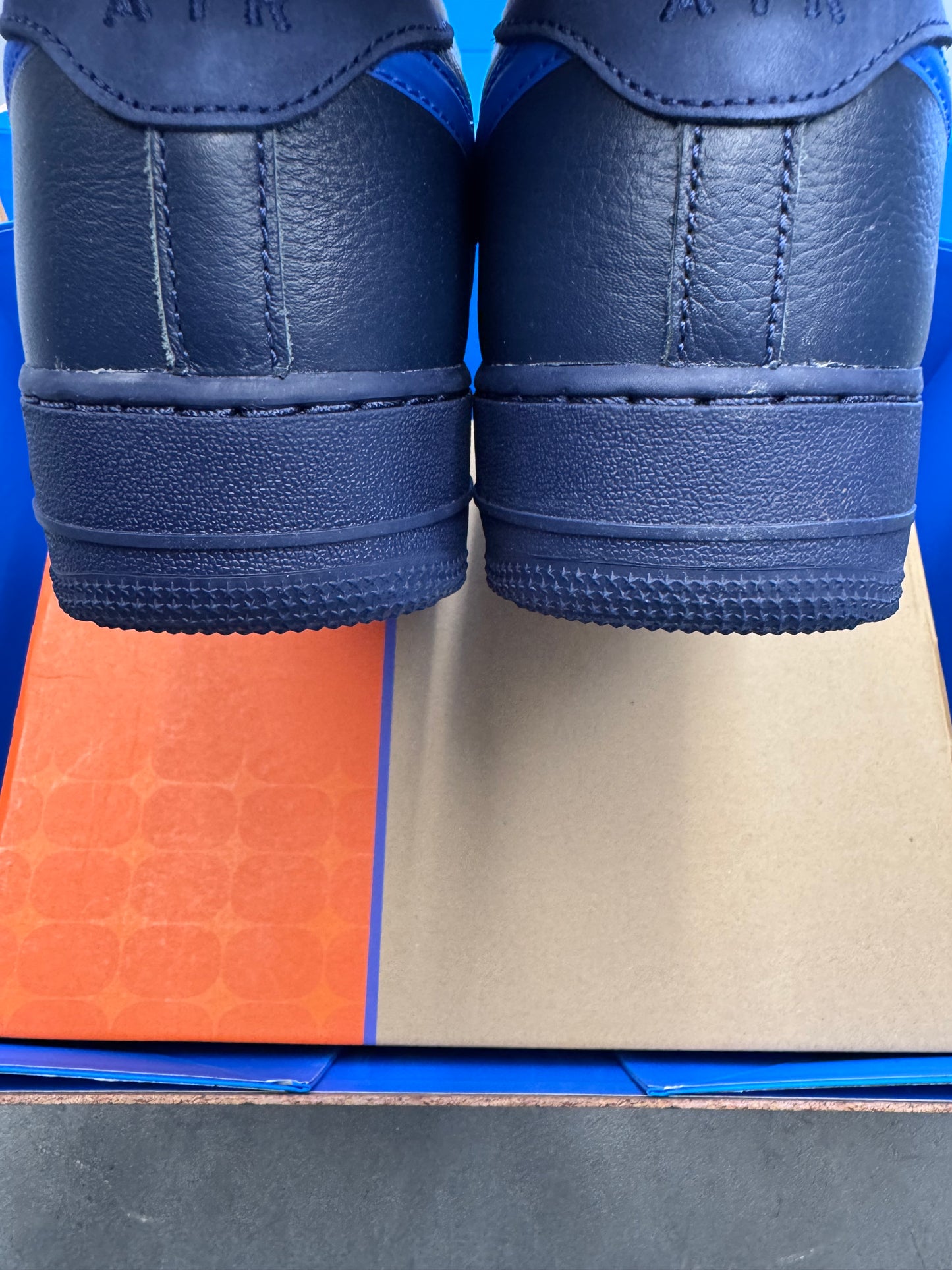 2024 SIZE 9.5 NIKE AIR MAX 95 & NIKE AIR FORCE 1 LOW STASH SPECIAL BOX (WITH POSTER) (SIGNED) (BRAND NEW OG ALL)