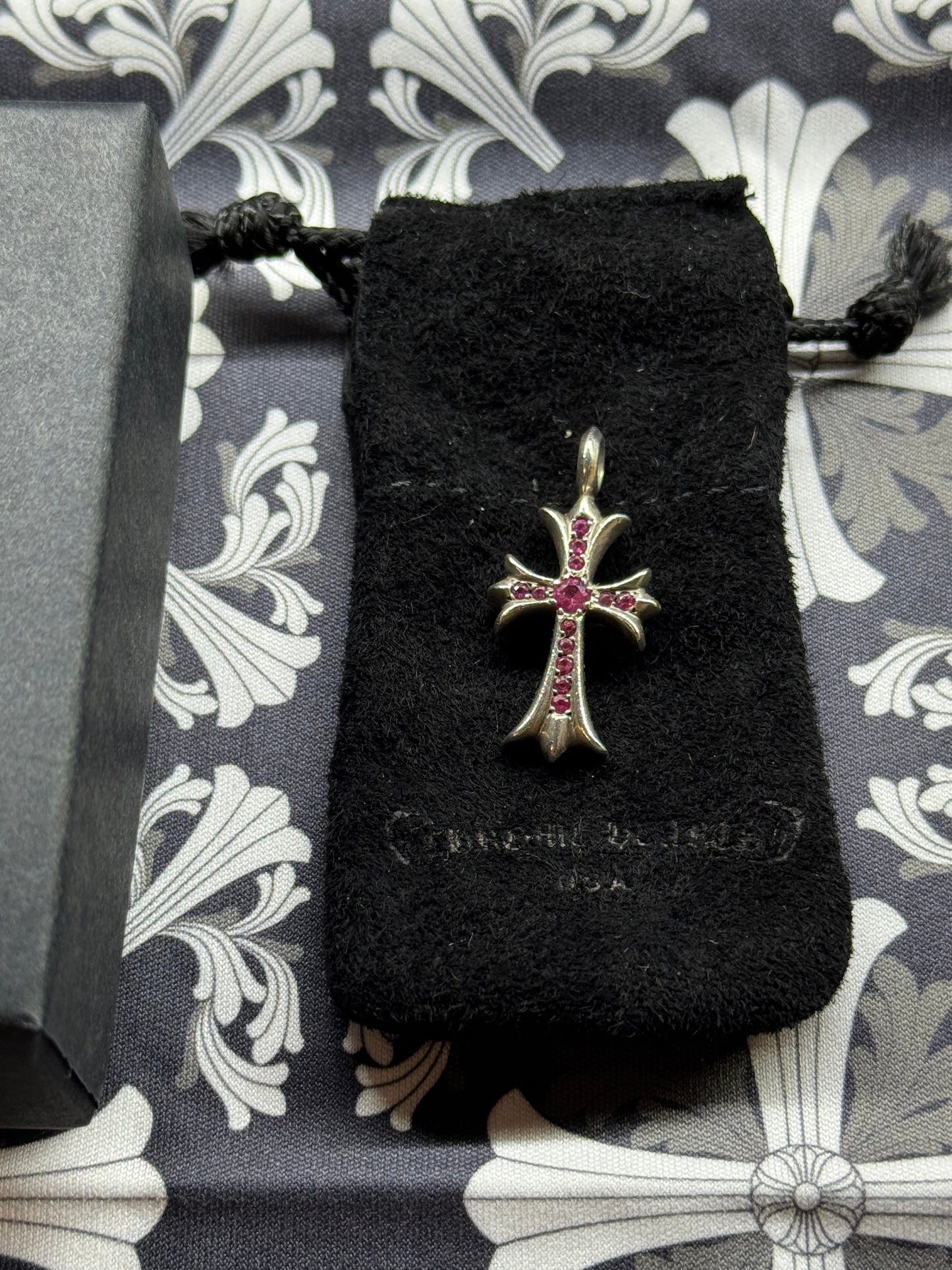 CHROME HEARTS PAVE PINK SAPPHIRE CROSS SILVER PENDANT (5.7 GRAMS)