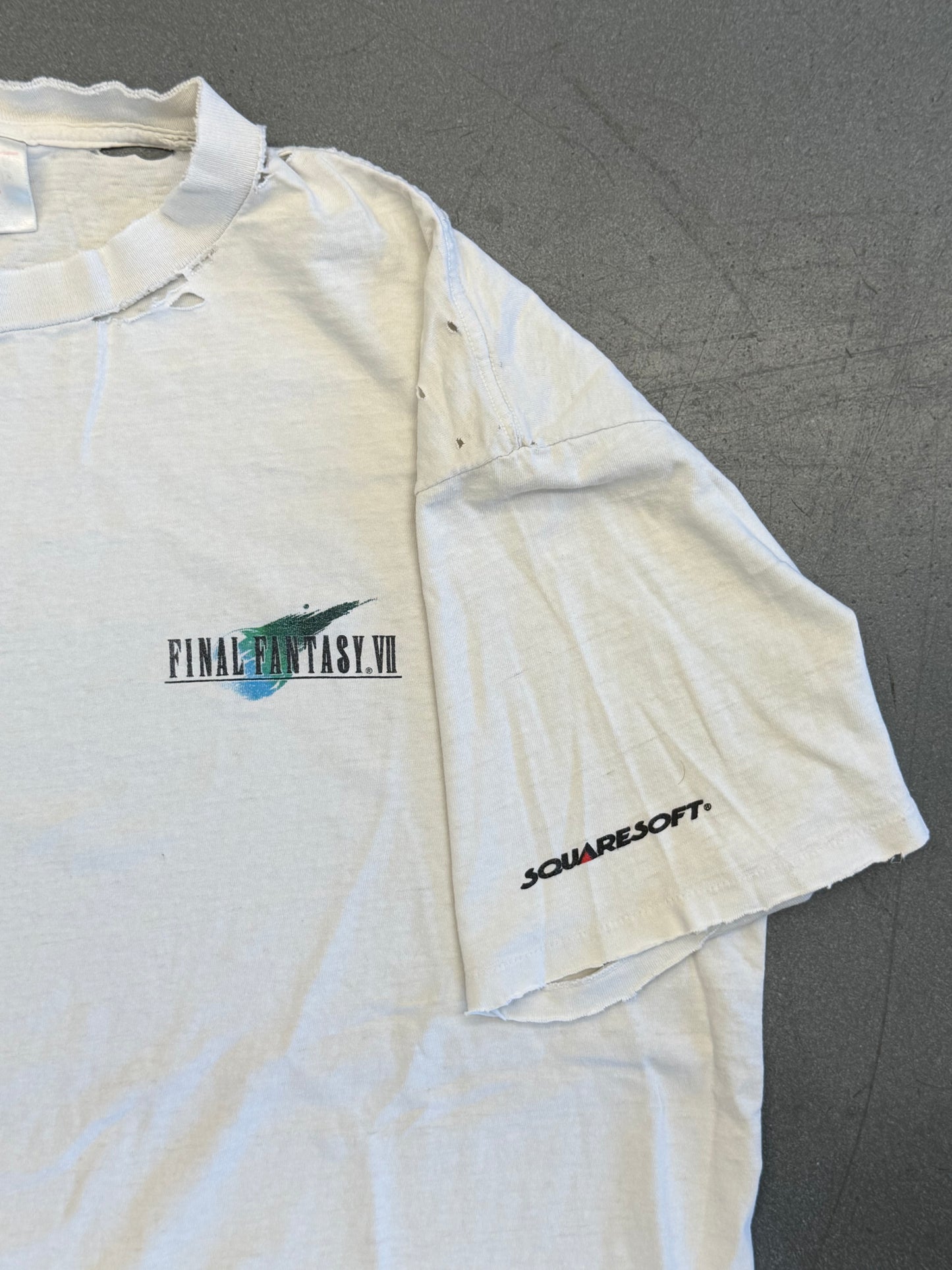 1997 FINAL FANTASY VII PS1 THRASHED CLOUD TEE (POWER PRO TAG)