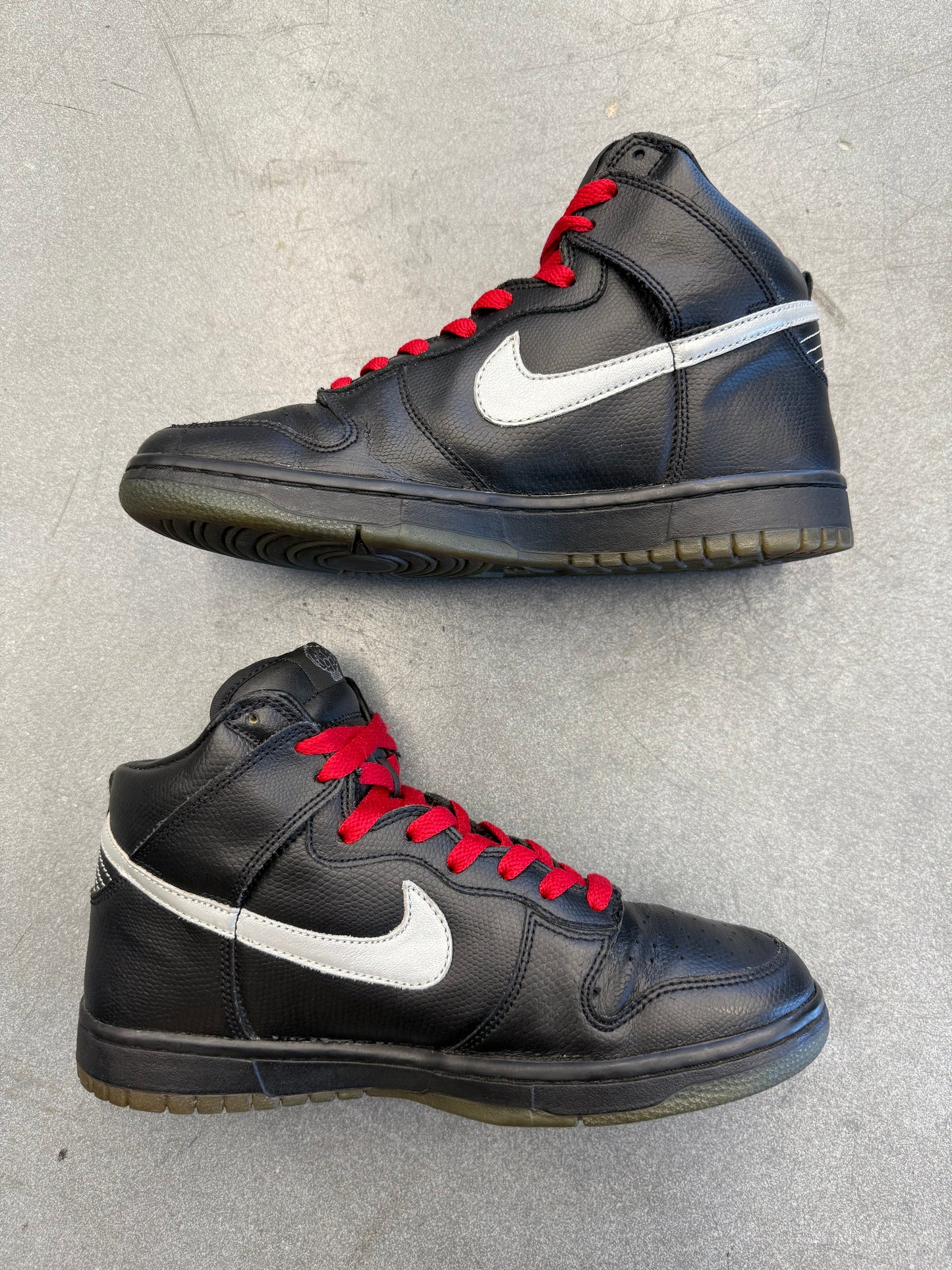 2004 SIZE 7.5 NIKE DUNK HIGH X PHARRELL WILLIAMS N.E.R.D. (PRE-OWNED WITH BOX)