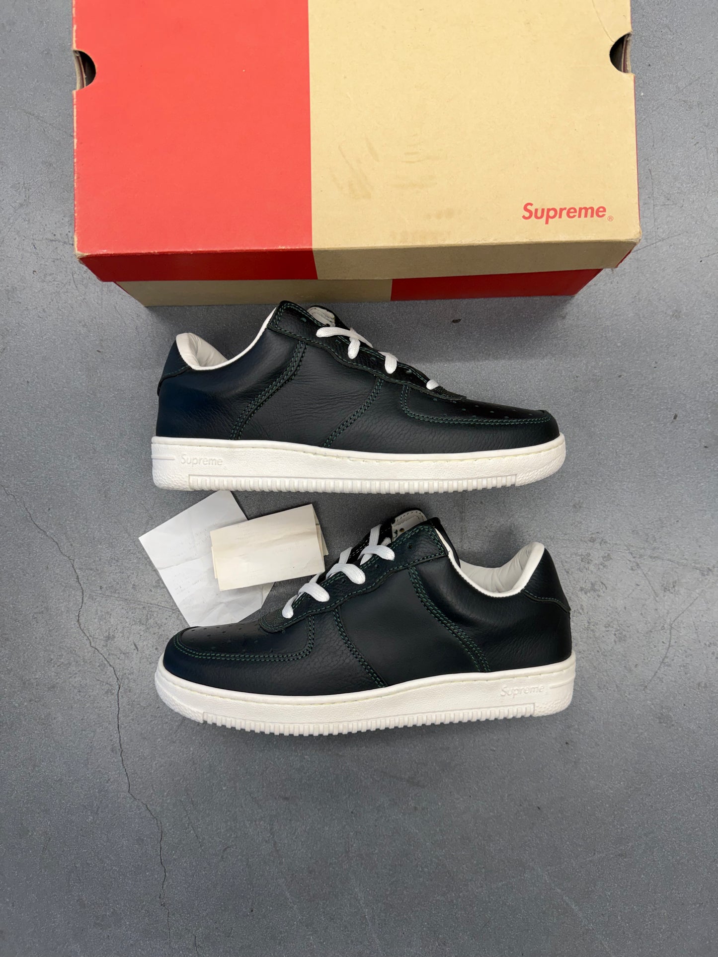 2001 SIZE 8.5 SUPREME DOWNLOW - GREEN (PRE-OWNED WITH BOX)