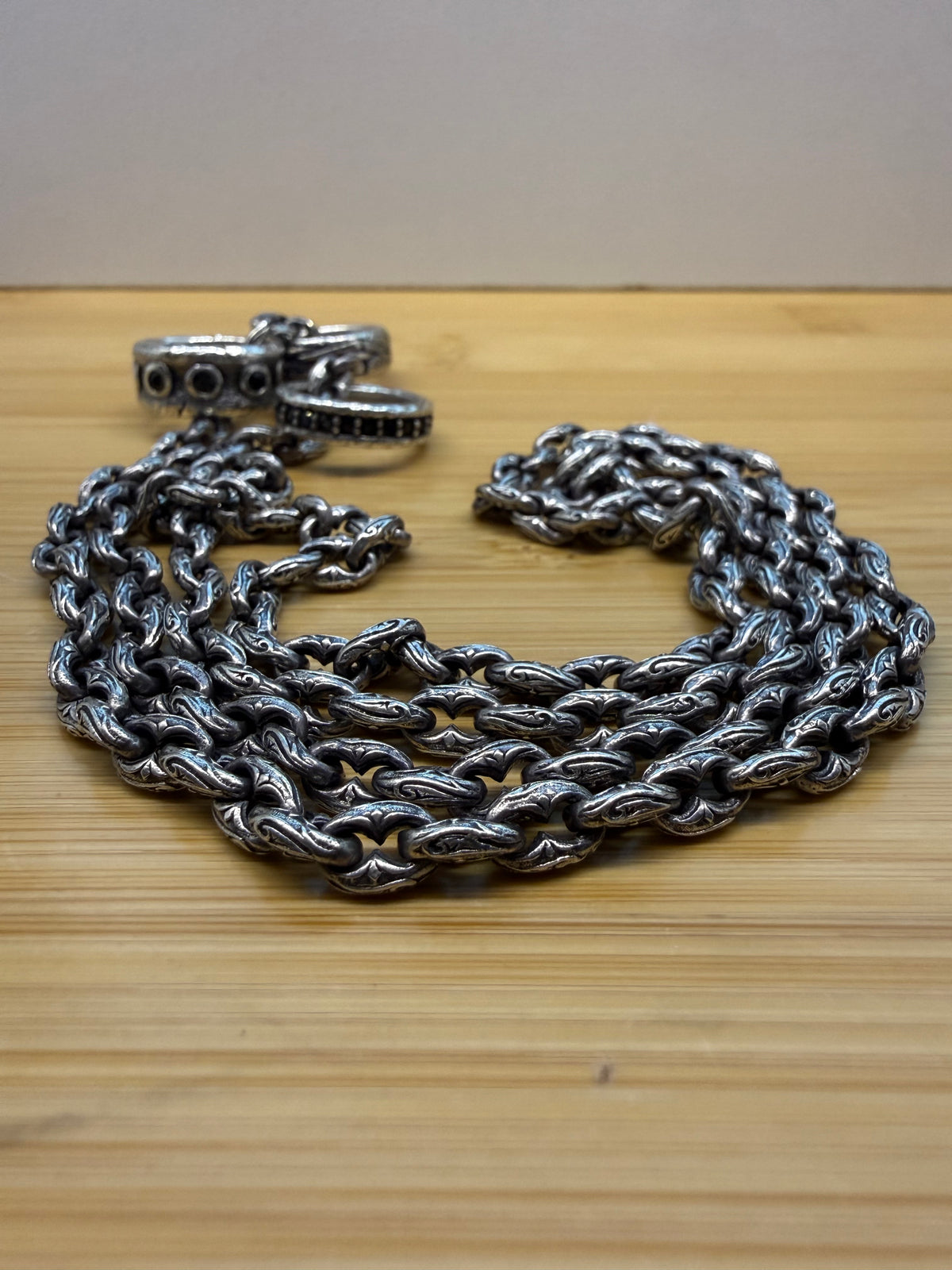 FANCY MARINER LINK SILVER NECKLACE WITH BLACK DIAMOND RINGS - 30"