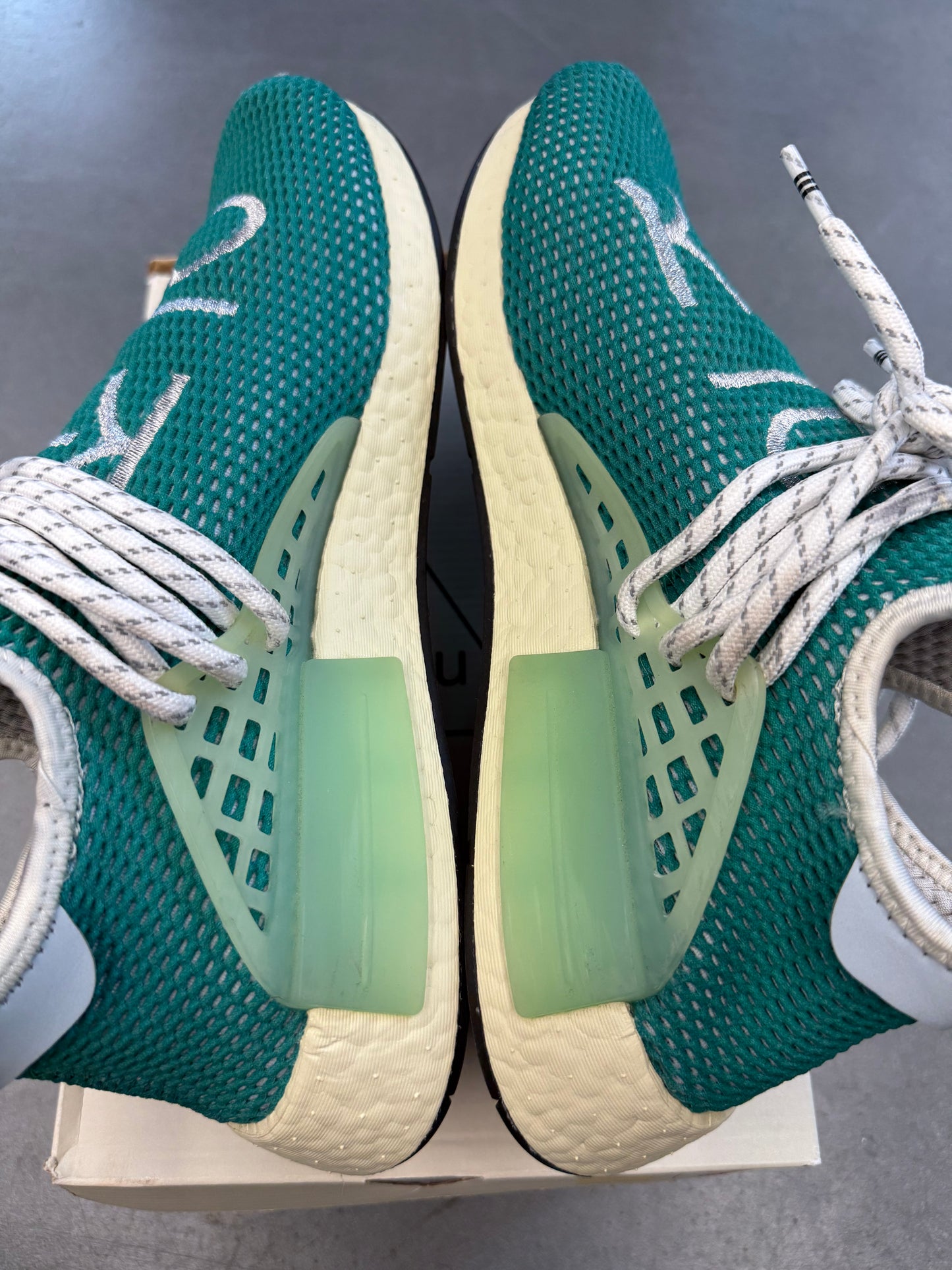 2020 SIZE 8.5 ADIDAS NMD HU PHARRELL DASH GREEN (WITH BOX)