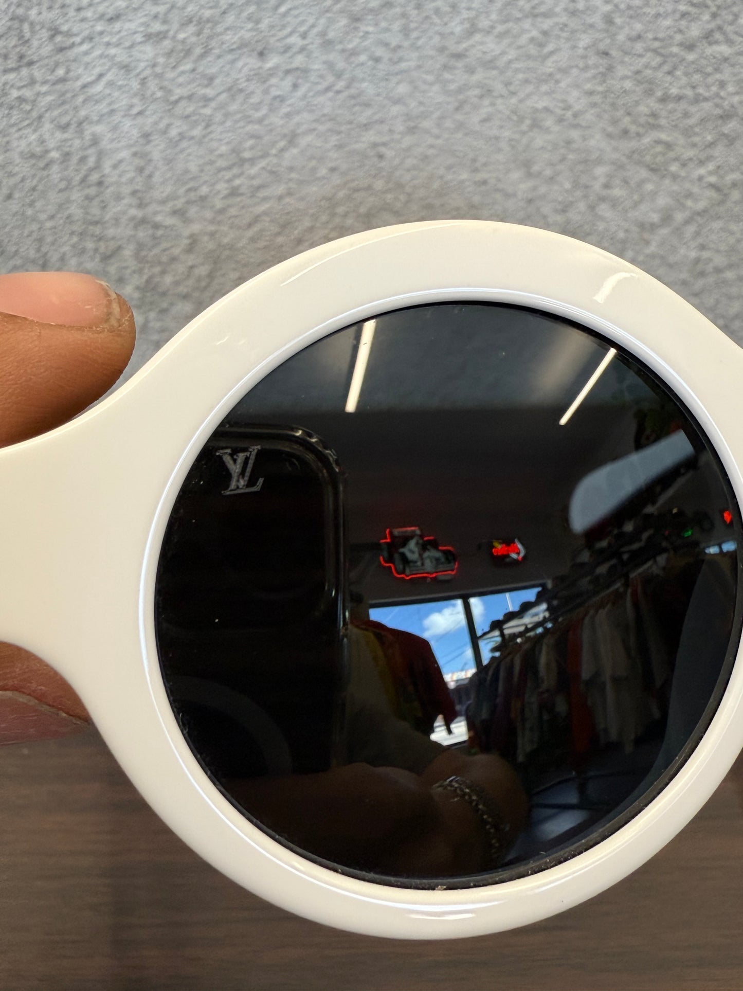 LOUIS VUITTON X SUPREME PHARREL DOWNTOWN SUNGLASSES - WHITE (WITH BOX & CASE)
