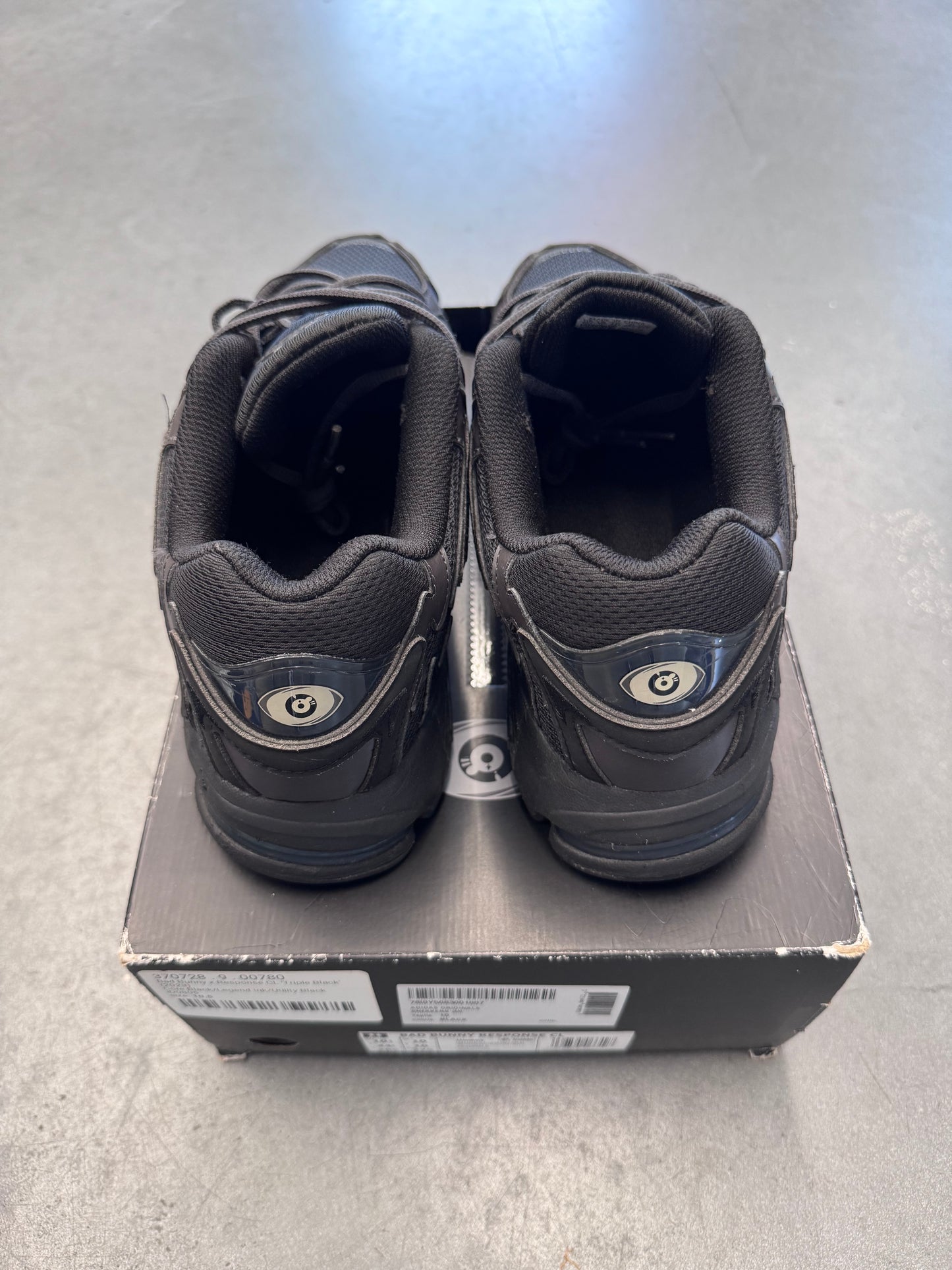 2023 SIZE 10.5 ADIDAS RESPONSE CL BAD BUNNY TRIPLE BLACK (PRE-OWNED WITH BOX)