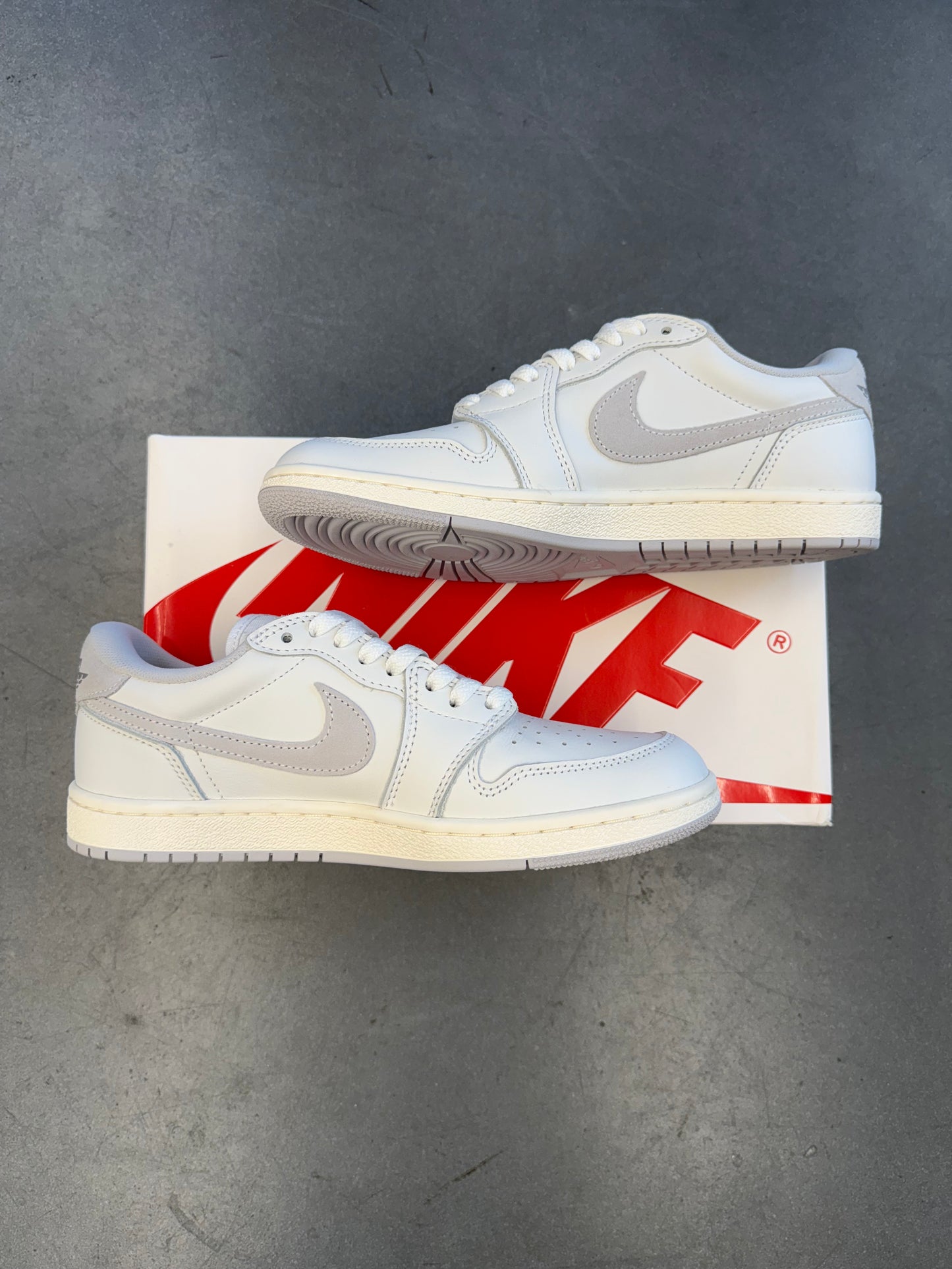 2023 SIZE 8.5 JORDAN 1 RETRO LOW '85 NEUTRAL GREY (PRE-OWNED WITH BOX)