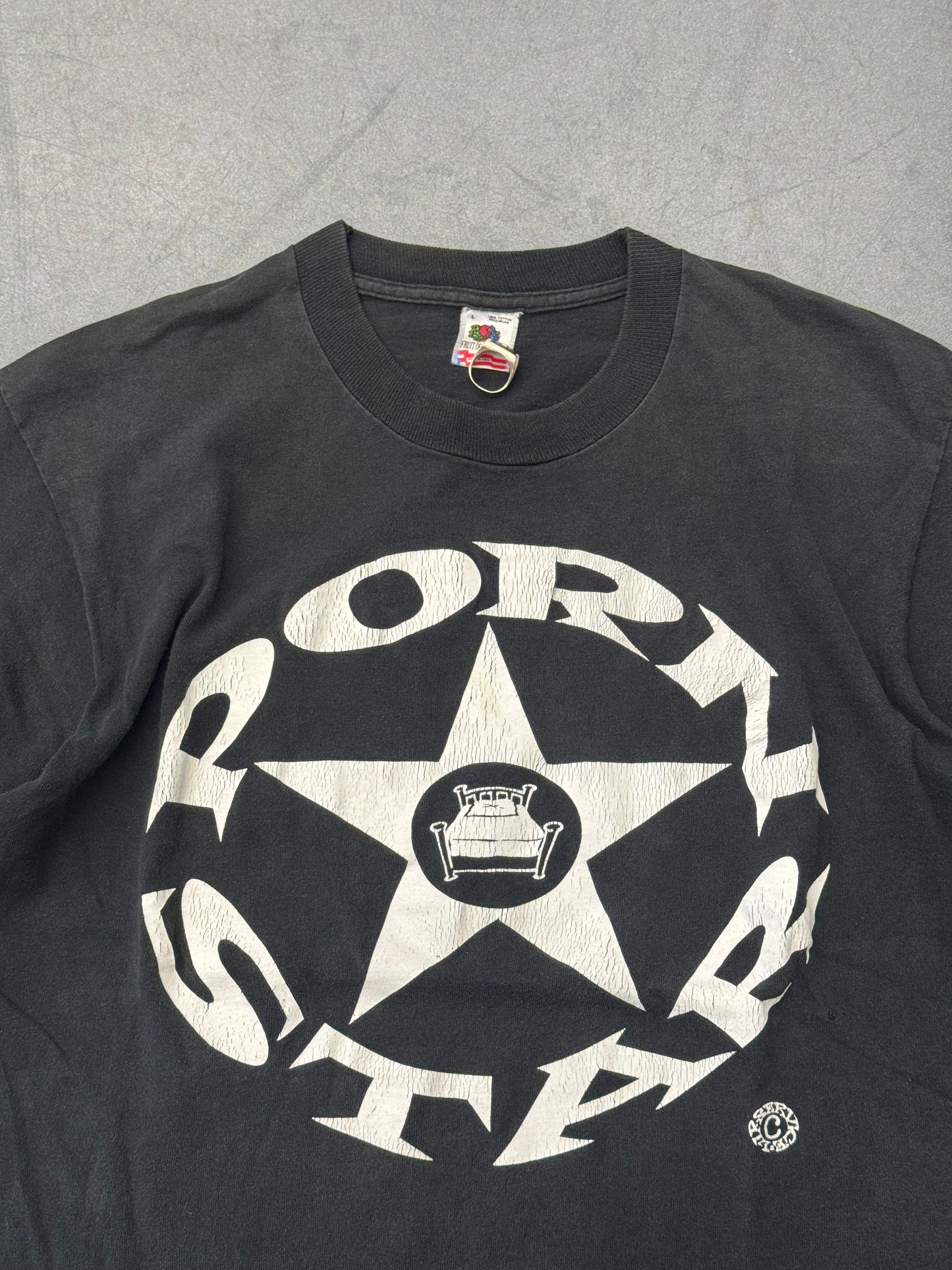90'S PORNSTAR BED TEE (FOTL TAG)
