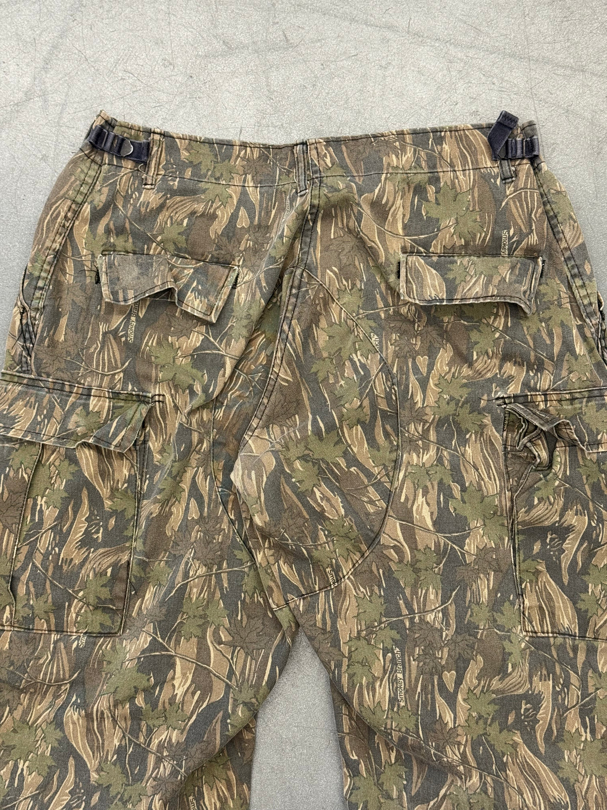 VINTAGE ROTHCO MILITARY DIVISION SMOKEY BRANCH CAMO CARGO PANTS