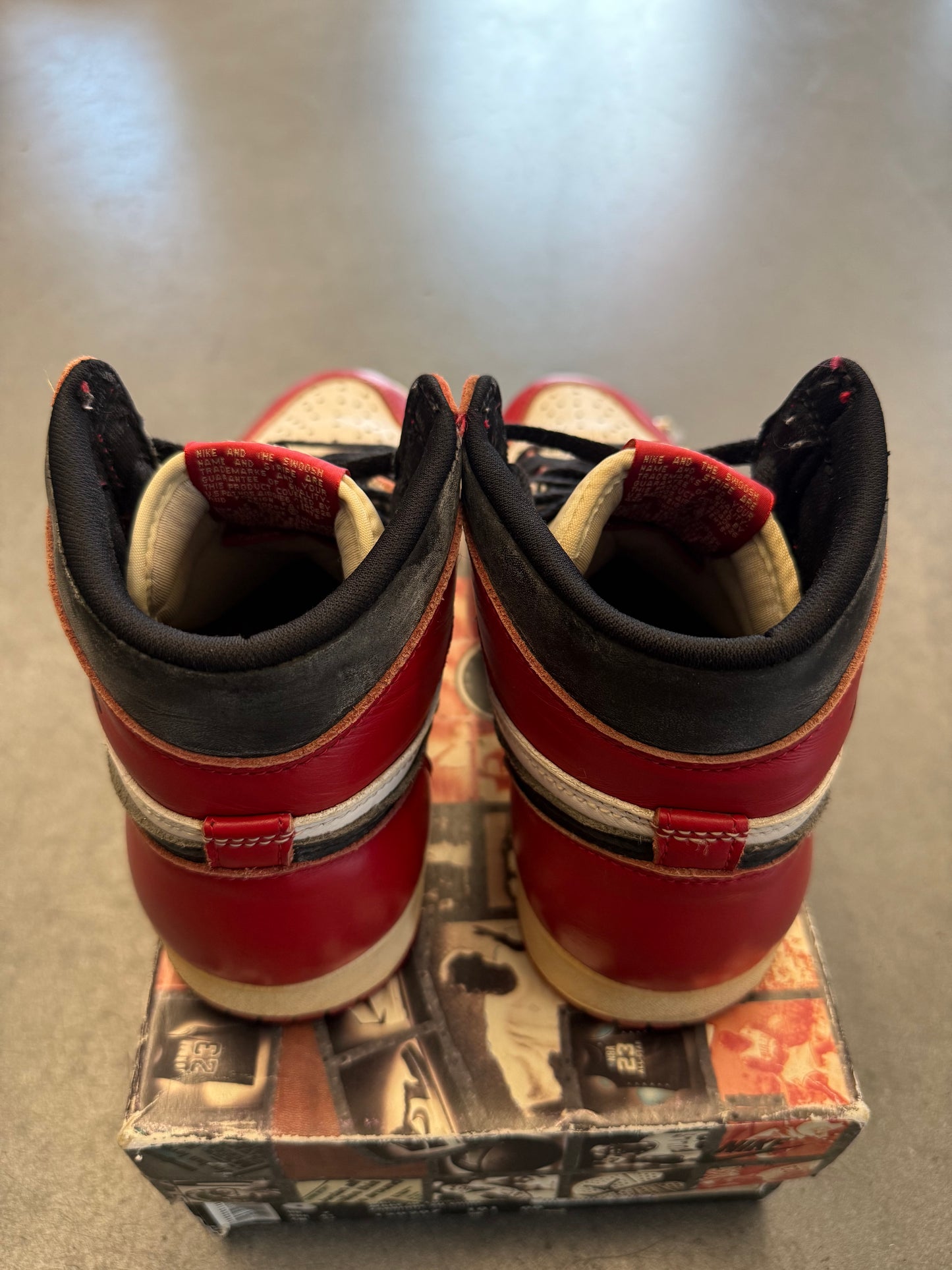 SIZE 7.5 1994 AIR JORDAN 1 CHICAGO HIGH (OG ALL + SIZE 8 BOX)