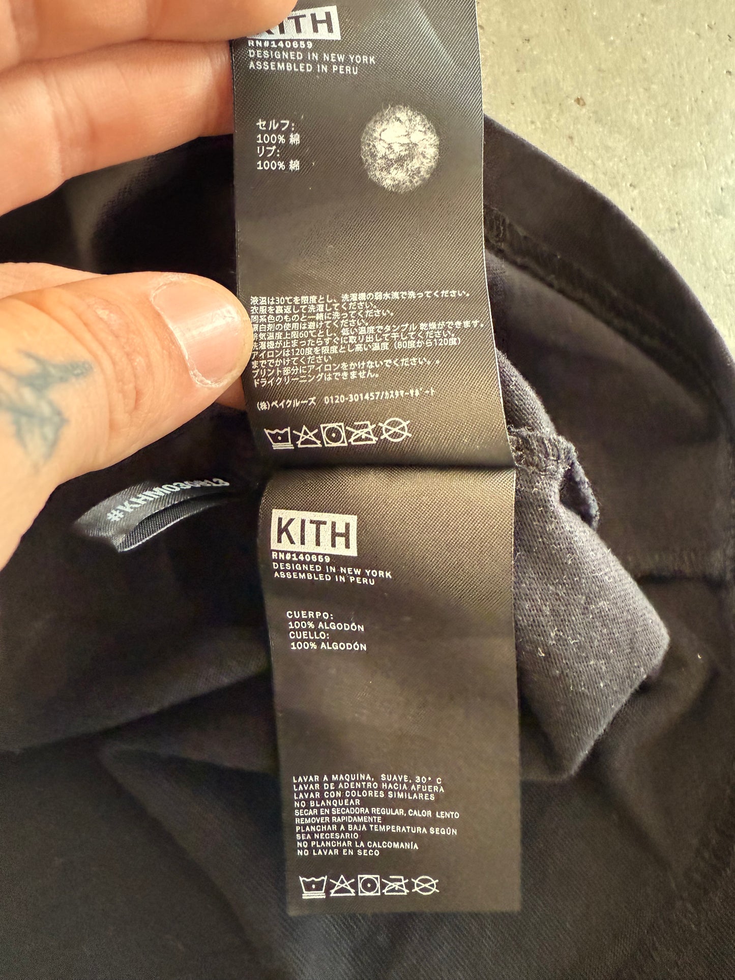 KITH MIAMI NEON SCRIPT TEE - BLACK (M)