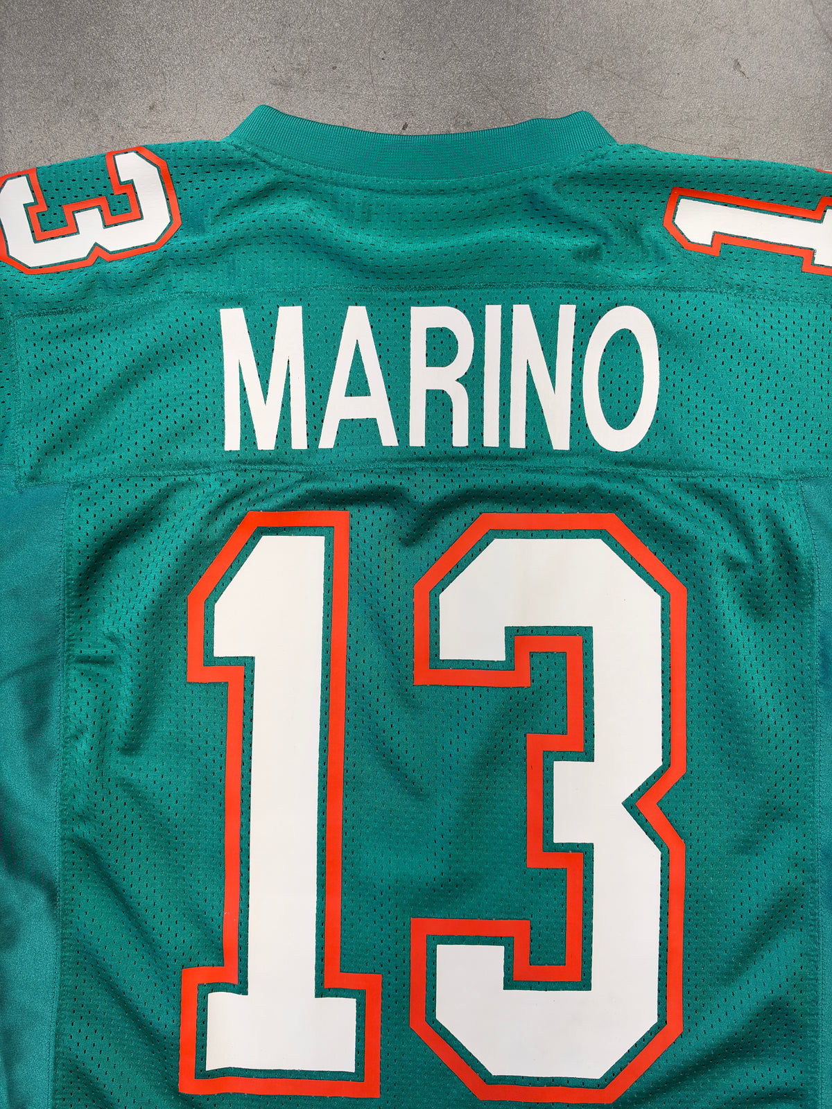 MITCHELL & NESS MIAMI DOLPHINS NFL DAN MARINO 1990 RETRO SILVER SEASON FOOTBALL JERSEY