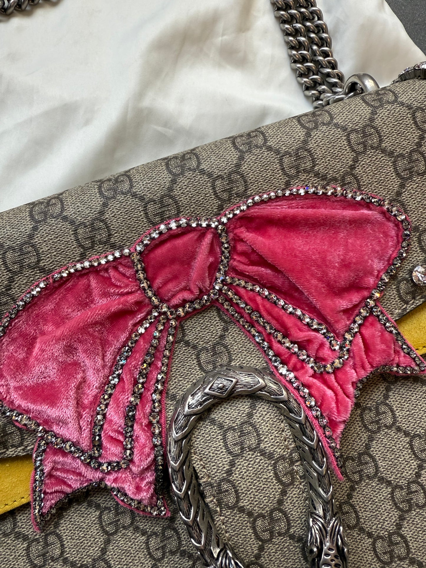 GUCCI DIONYSUS CRYSTAL PINK BOW HANDBAG - GG-SUPREM (PRE-OWNED WITH DUSTBAG) (TANIA)