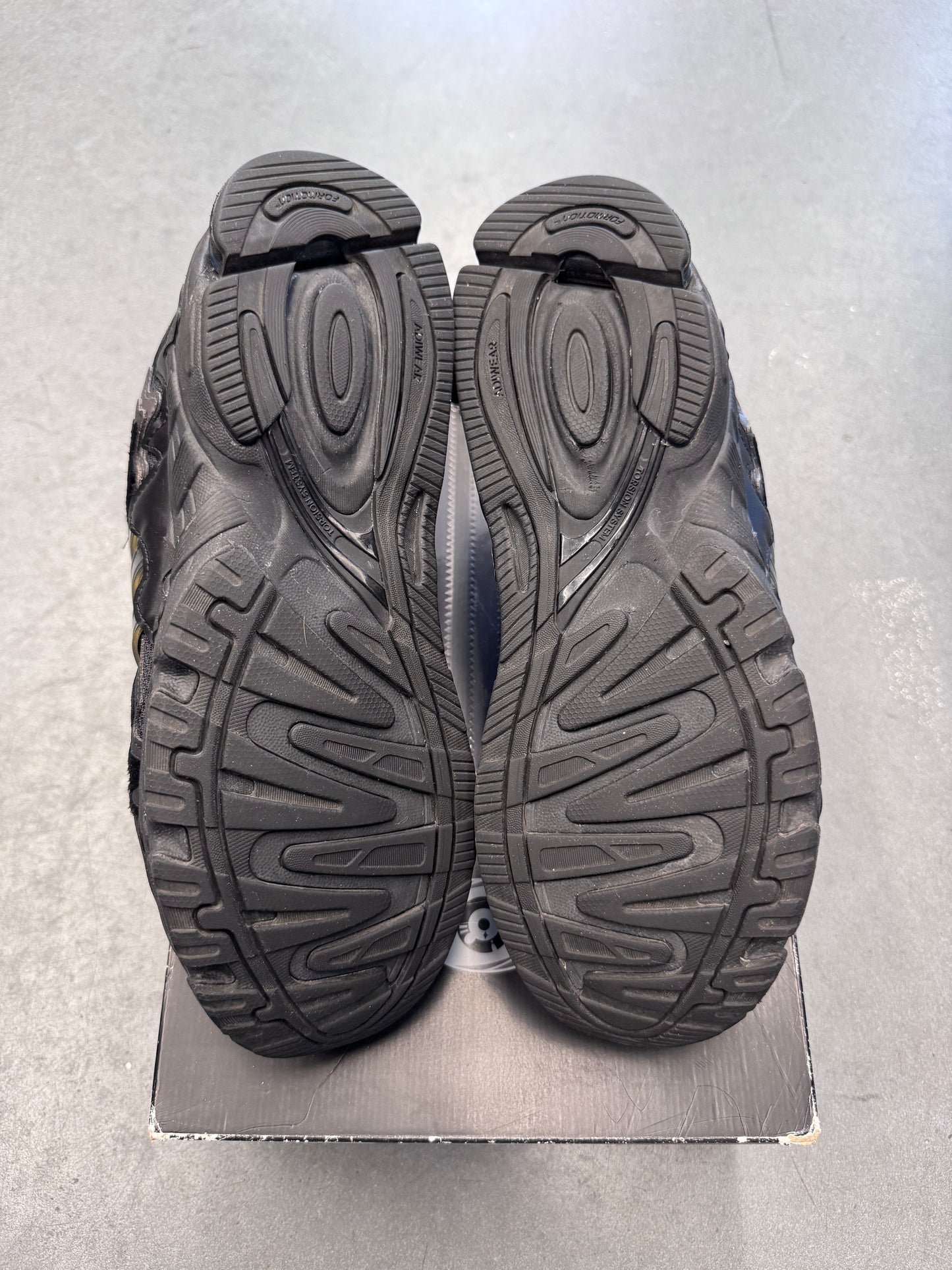 2023 SIZE 10.5 ADIDAS RESPONSE CL BAD BUNNY TRIPLE BLACK (PRE-OWNED WITH BOX)