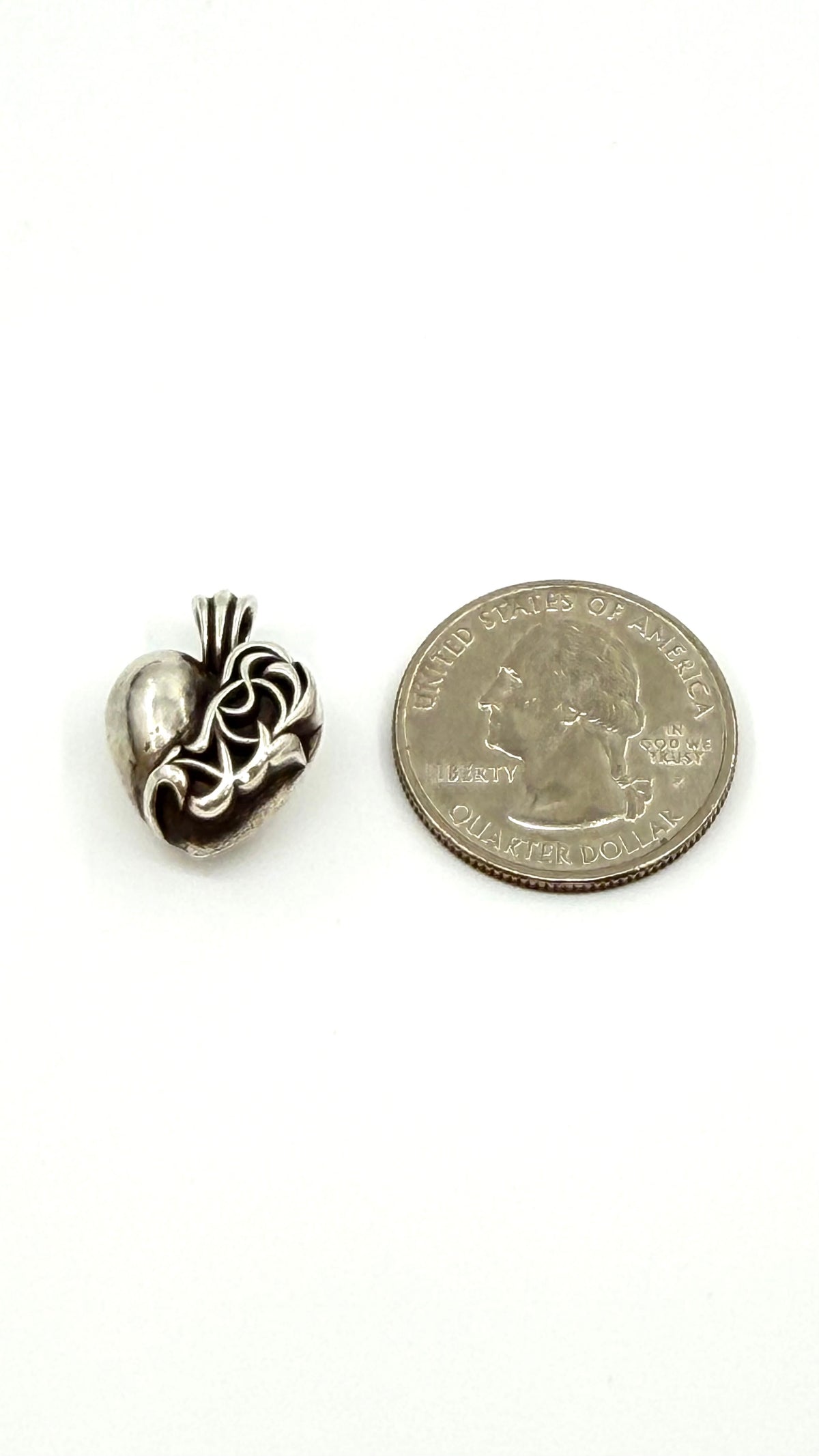 CHROME HEARTS LAS VEGAS VINE HEART SILVER PENDANT