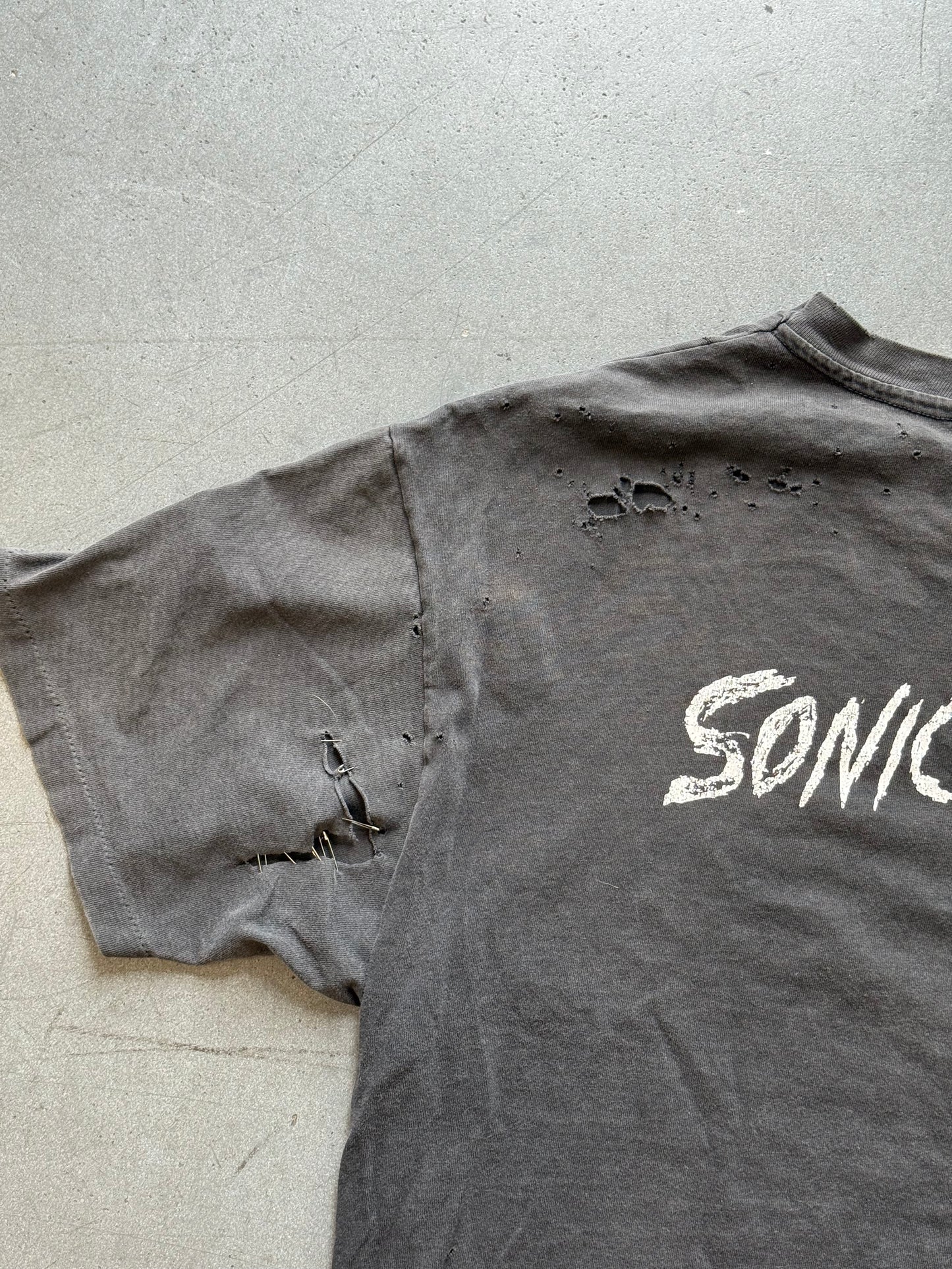 90'S SONIC YOUTH DISTRESSED TEE (HANES HEAVYWEISGT TAG)