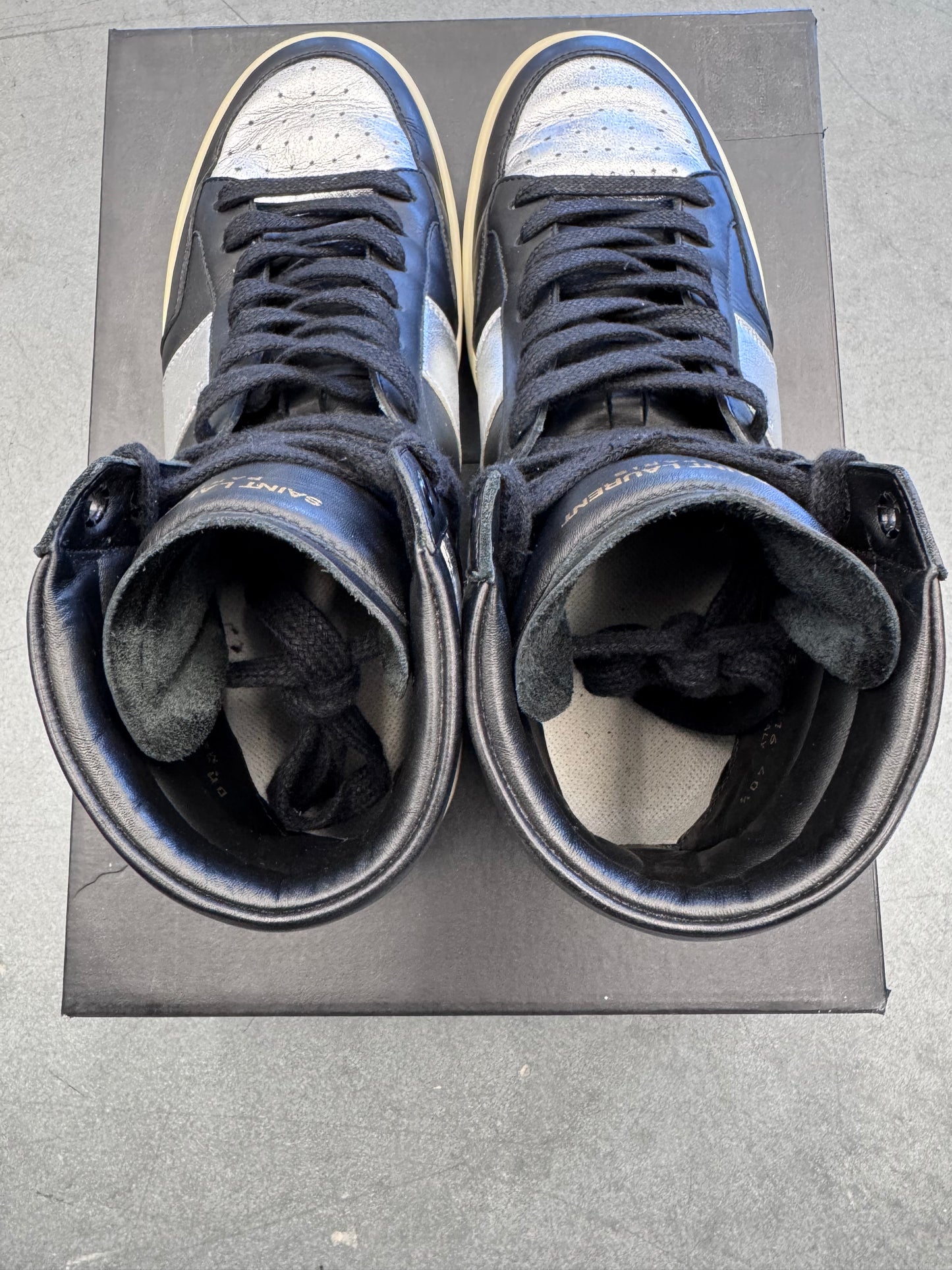 SIZE 40.5 YSL SAINT LAURENT PARIS HI TOP LEATHER SNEAKERS BLACK/SILVER (PRE-OWNED WITH BOX)