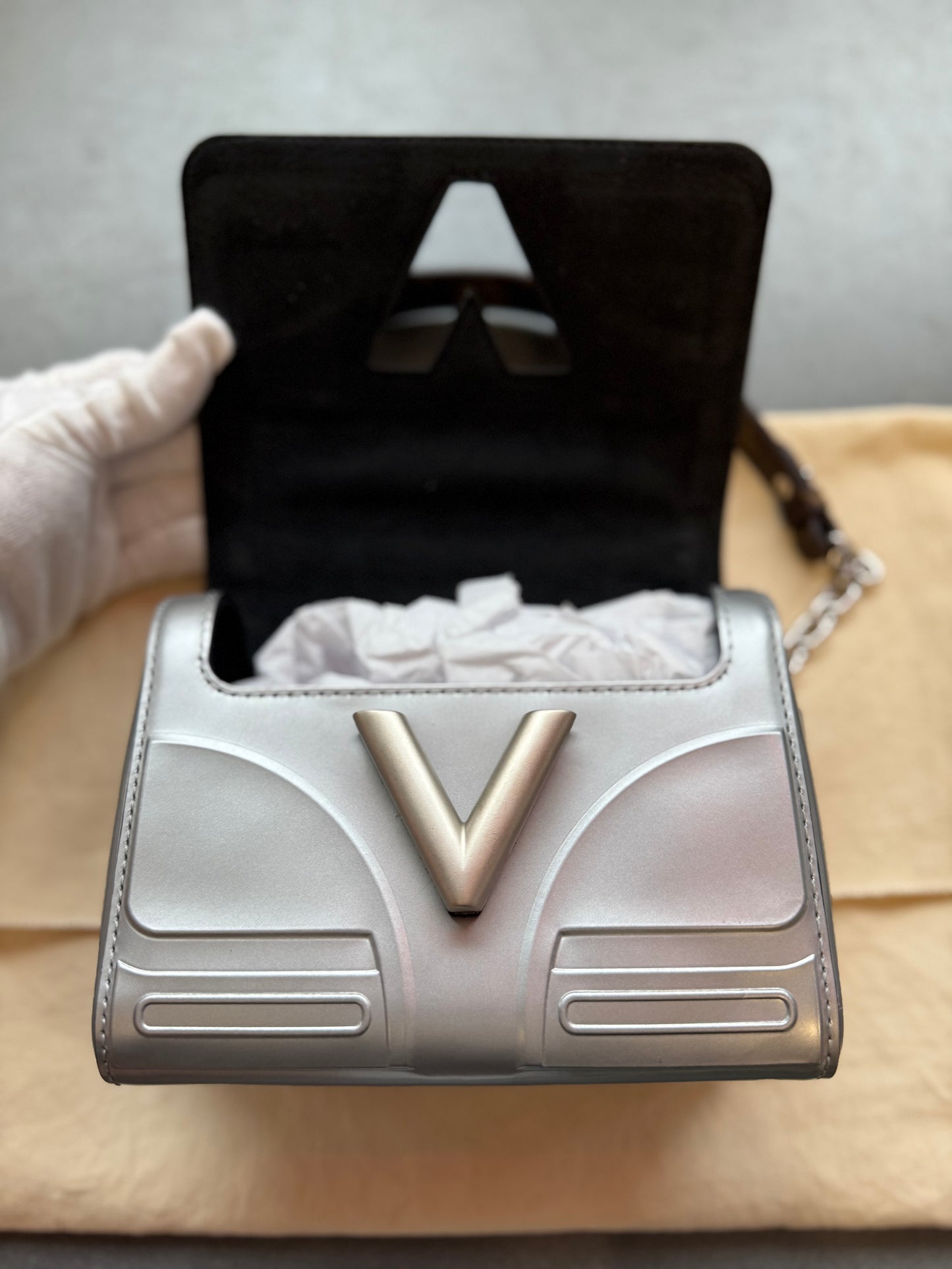 LOUIS VUITTON SPACE TWIST HANDBAG - SILVER (PRE-OWNED WITH DUSTBAG) (TANIA)