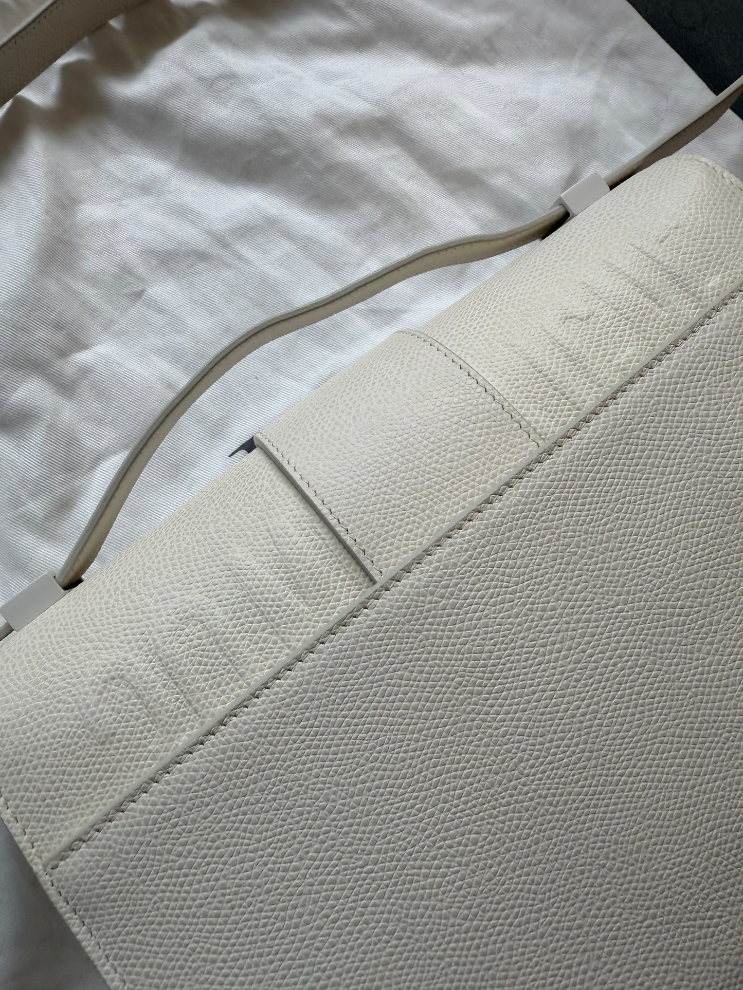 CHRISTIAN DIOR MONTAIGNE 30 HANDBAG - WHITE (PRE-OWNED WITH DUSTBAG) (TANIA)