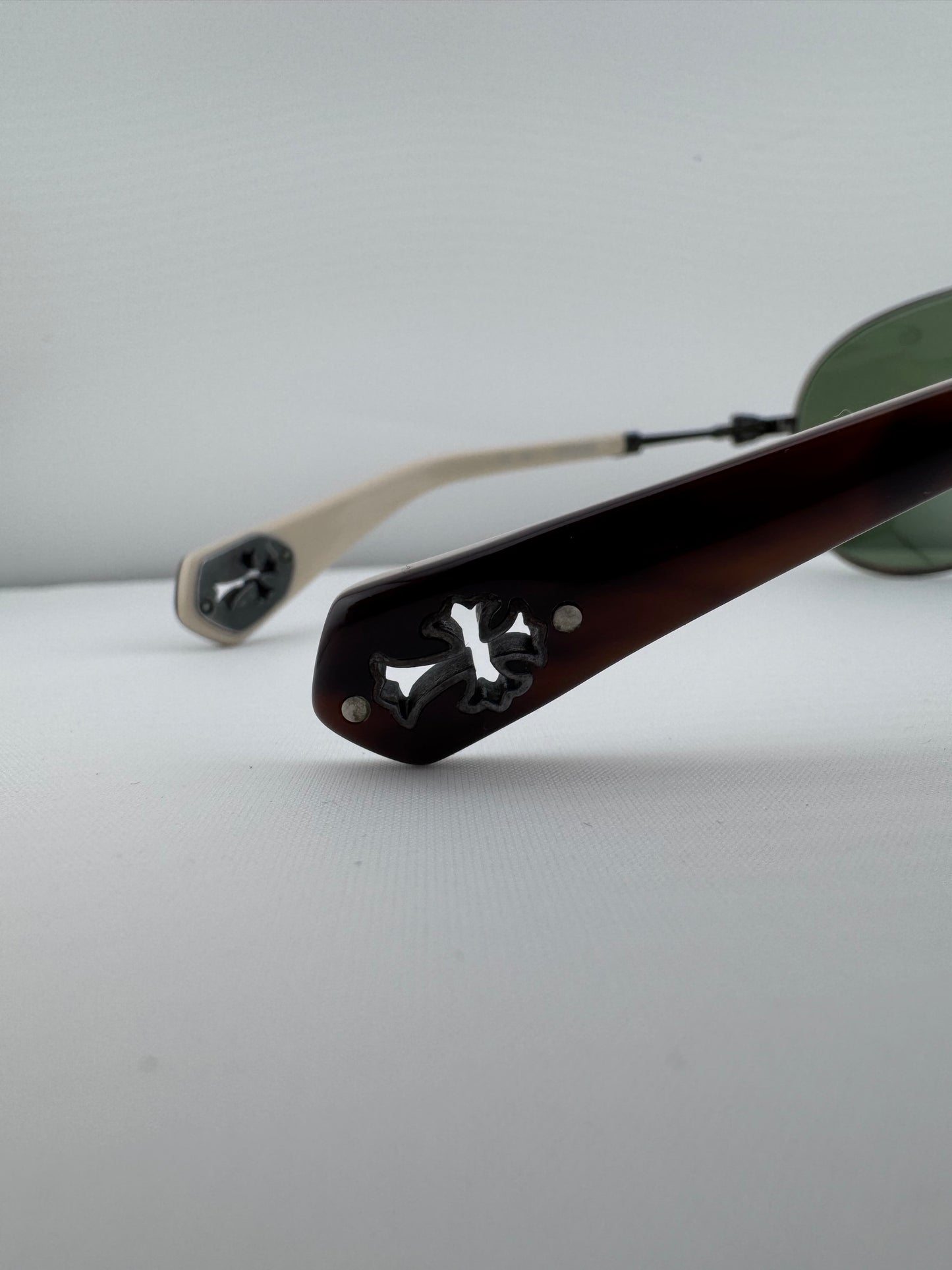 CHROME HEARTS STONED WHITE/BROWN SUNGLASSES (WITH CASE)