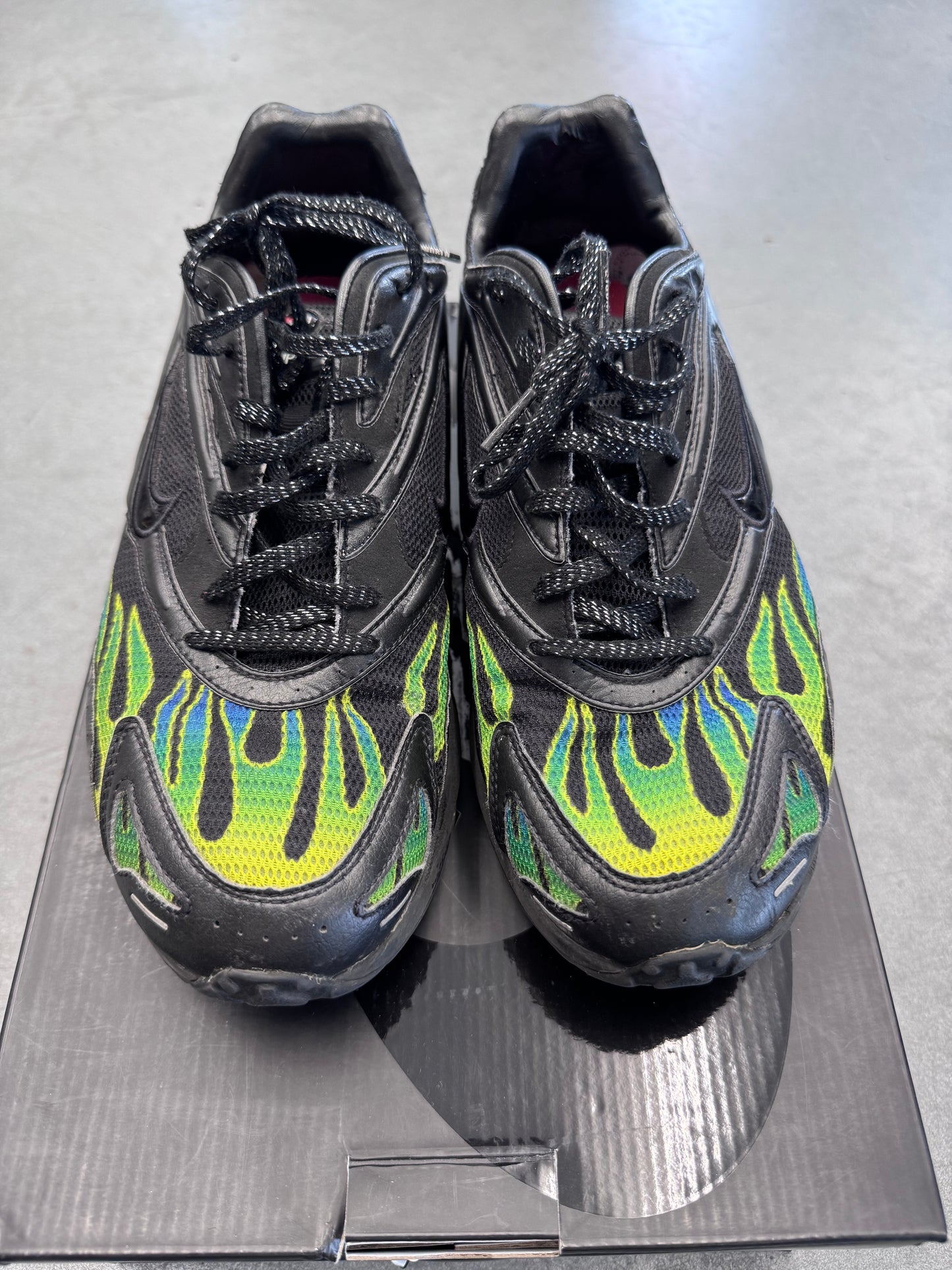 SIZE 10 SS18 NIKE ZOOM STREAK SPECTRUM PLUS SUPREME (PRE-OWNED WITH BOX) (CC)