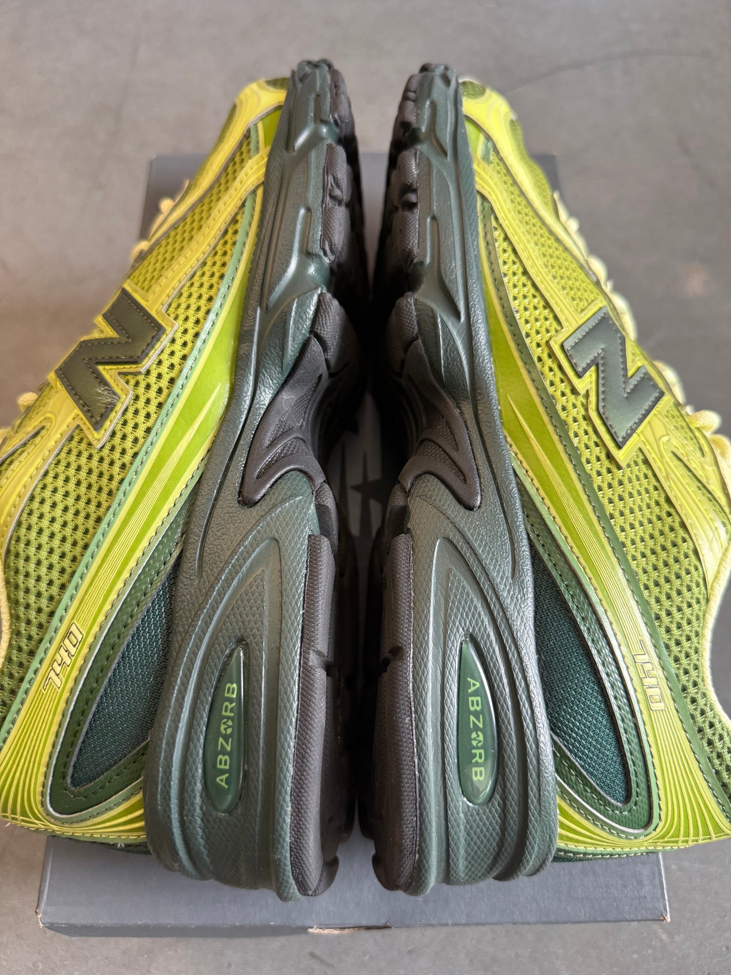 2025 SIZE 9 NEW BALANCE 740 CONCEPTS BRUT (WITH BOX)