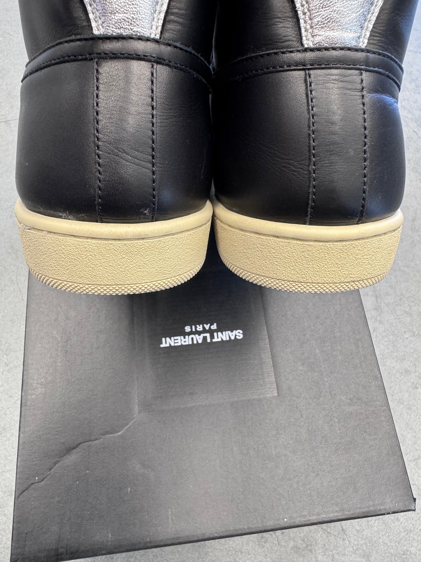 SIZE 40.5 YSL SAINT LAURENT PARIS HI TOP LEATHER SNEAKERS BLACK/SILVER (PRE-OWNED WITH BOX)