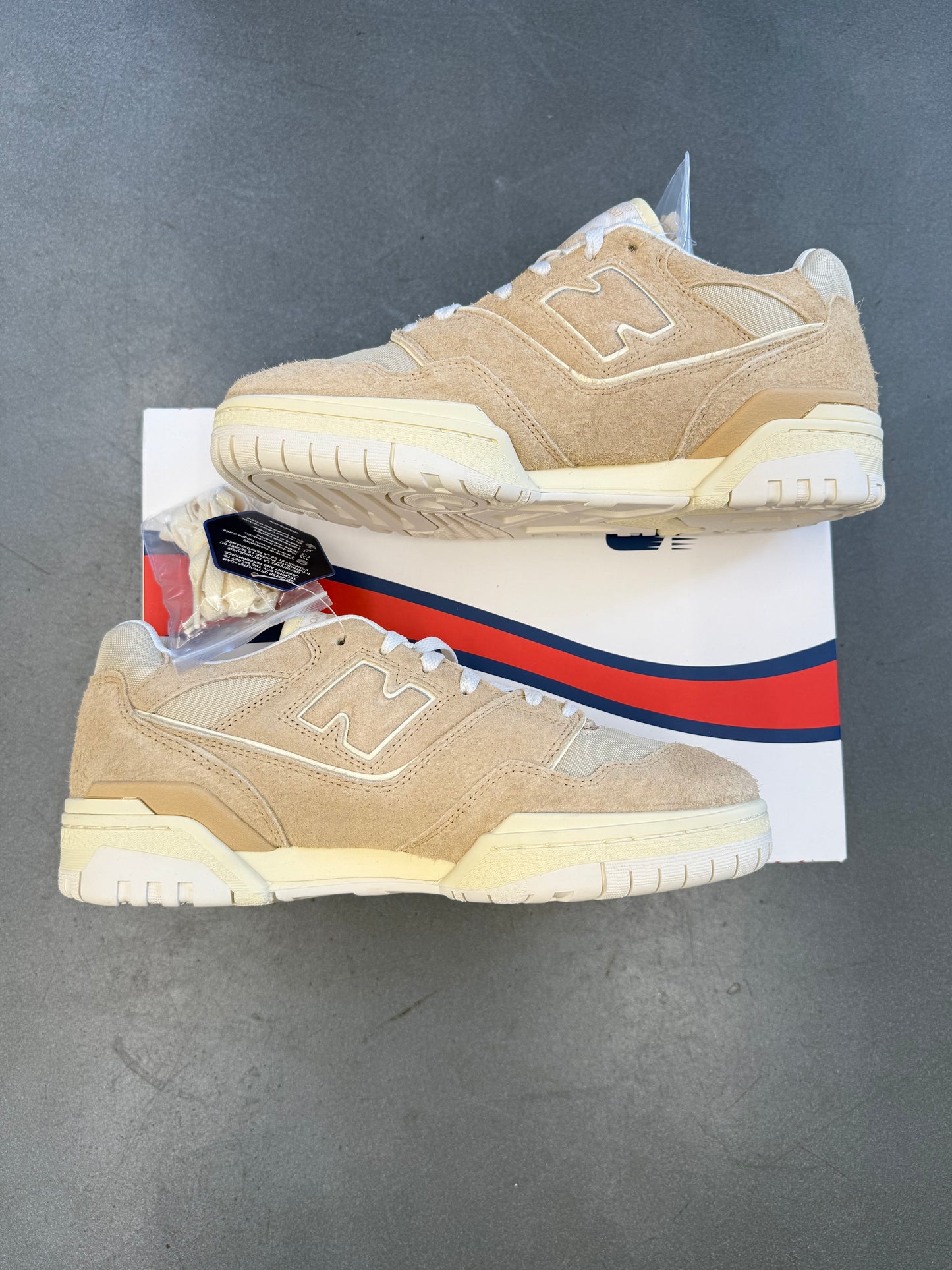 2023 SIZE 11 NEW BALANCE 550 AIME LEON DORE TAUPE SUEDE (NEW WITH BOX)