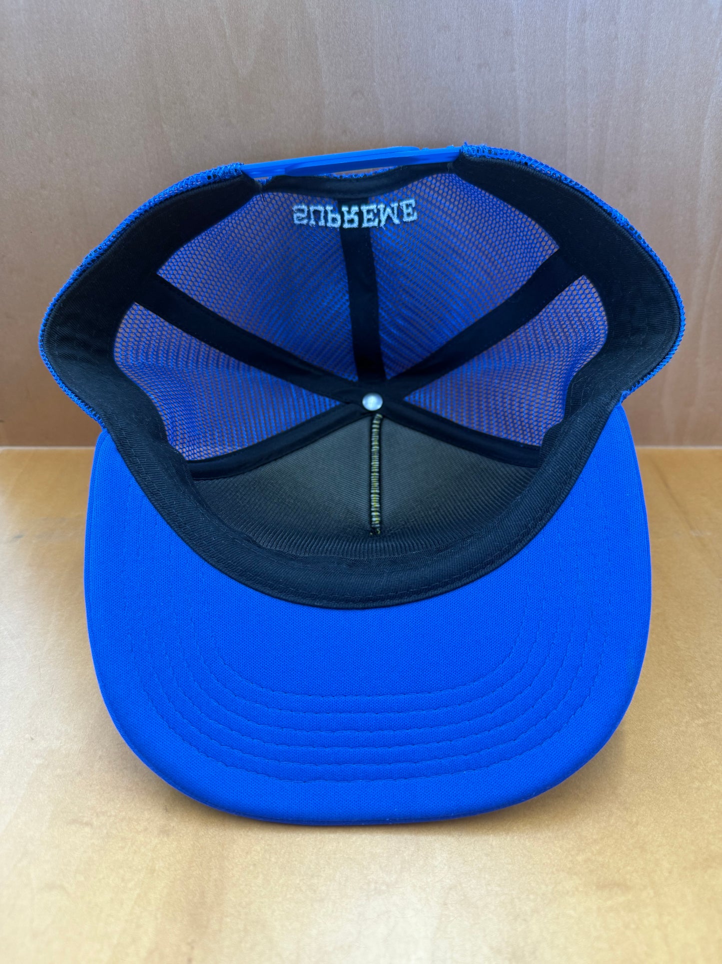 SS22 SUPREME ALIEN 5-PANEL MESH TRUCKER SNAPBACK HAT