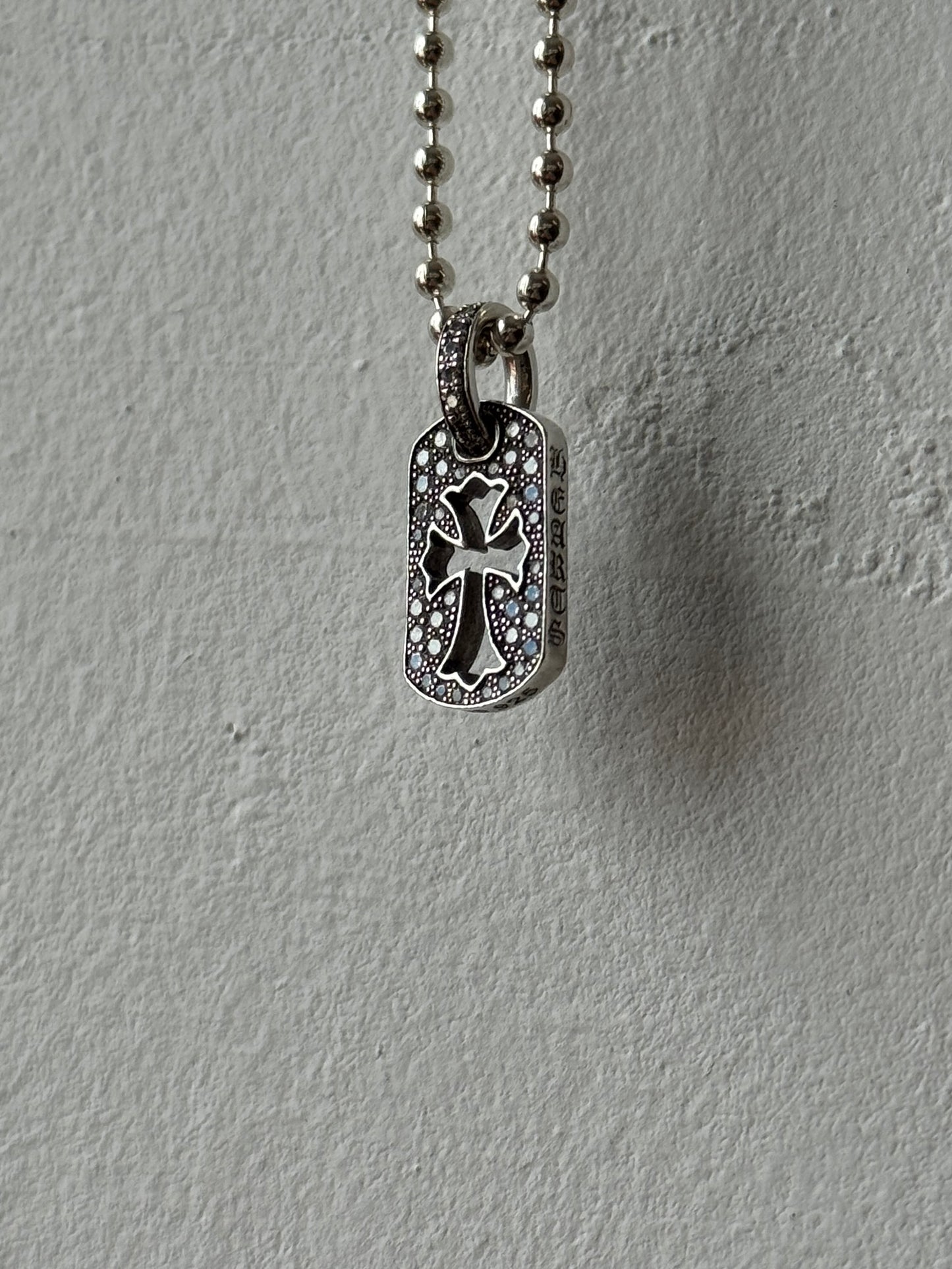 CHROME HEARTS DIAMOND CUT-OUT CROSS SILVER SMALL DOG TAG (2.2 GRAMS)