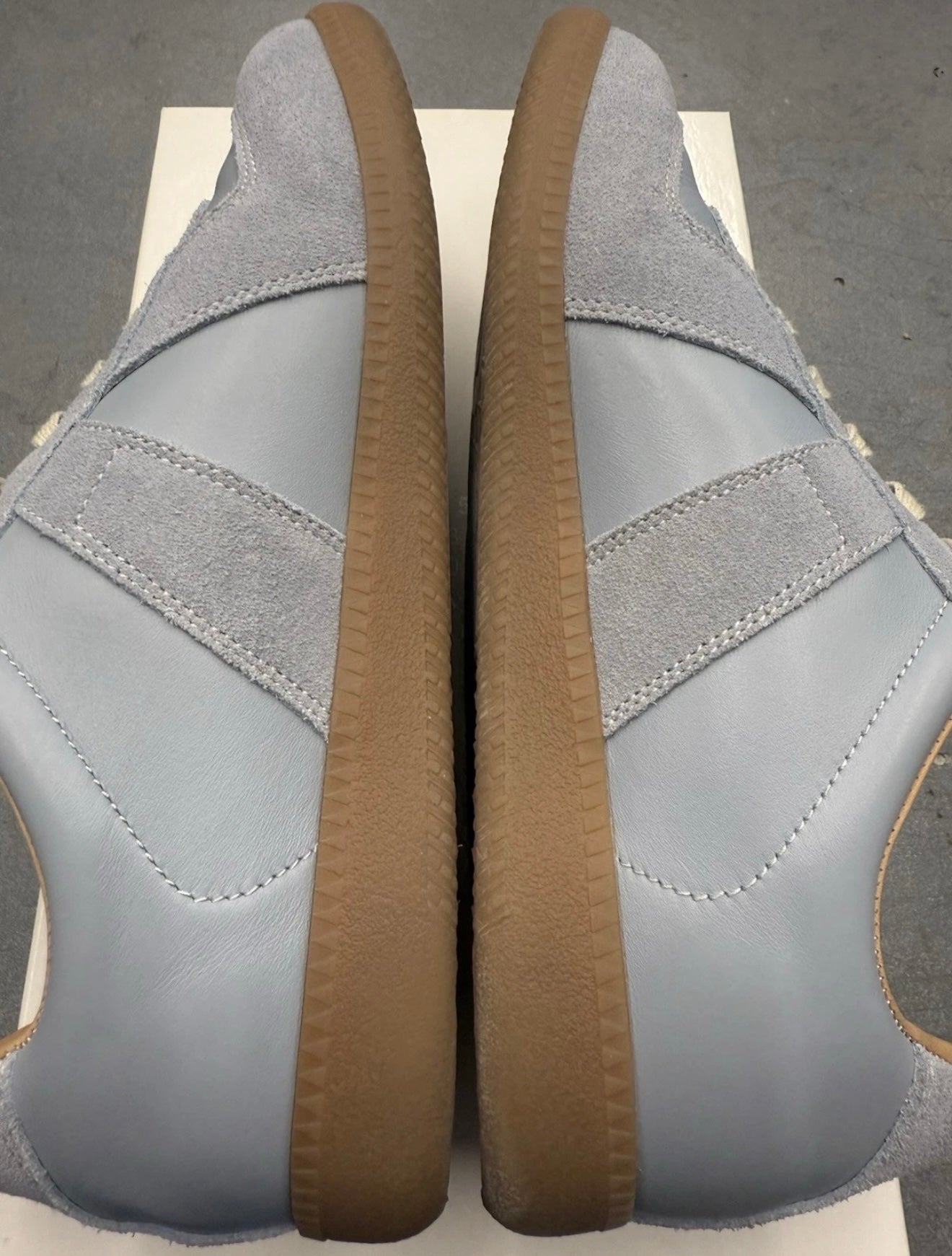 SIZE 41 MAISON MARGIELA REPLICA SNEAKERS - CLOUD (PRE-OWNED WITH BOX)