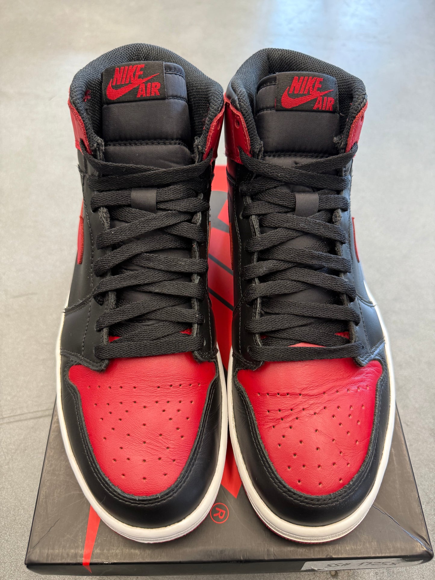 2013 SIZE 9.5 JORDAN 1 RETRO HIGH BRED (PRE-OWNED WITH BOX)