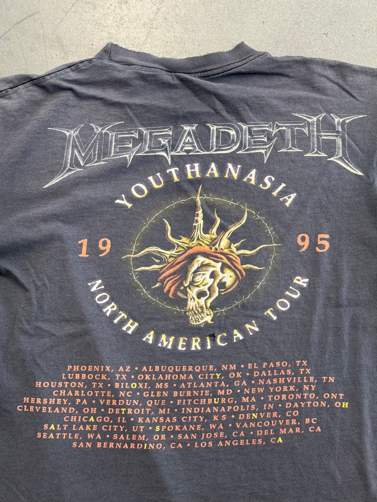 1995 MEGADETH YOUTHANASIA NORTH AMERICAN TOUR CROPPED TEE (PULLED TAG)