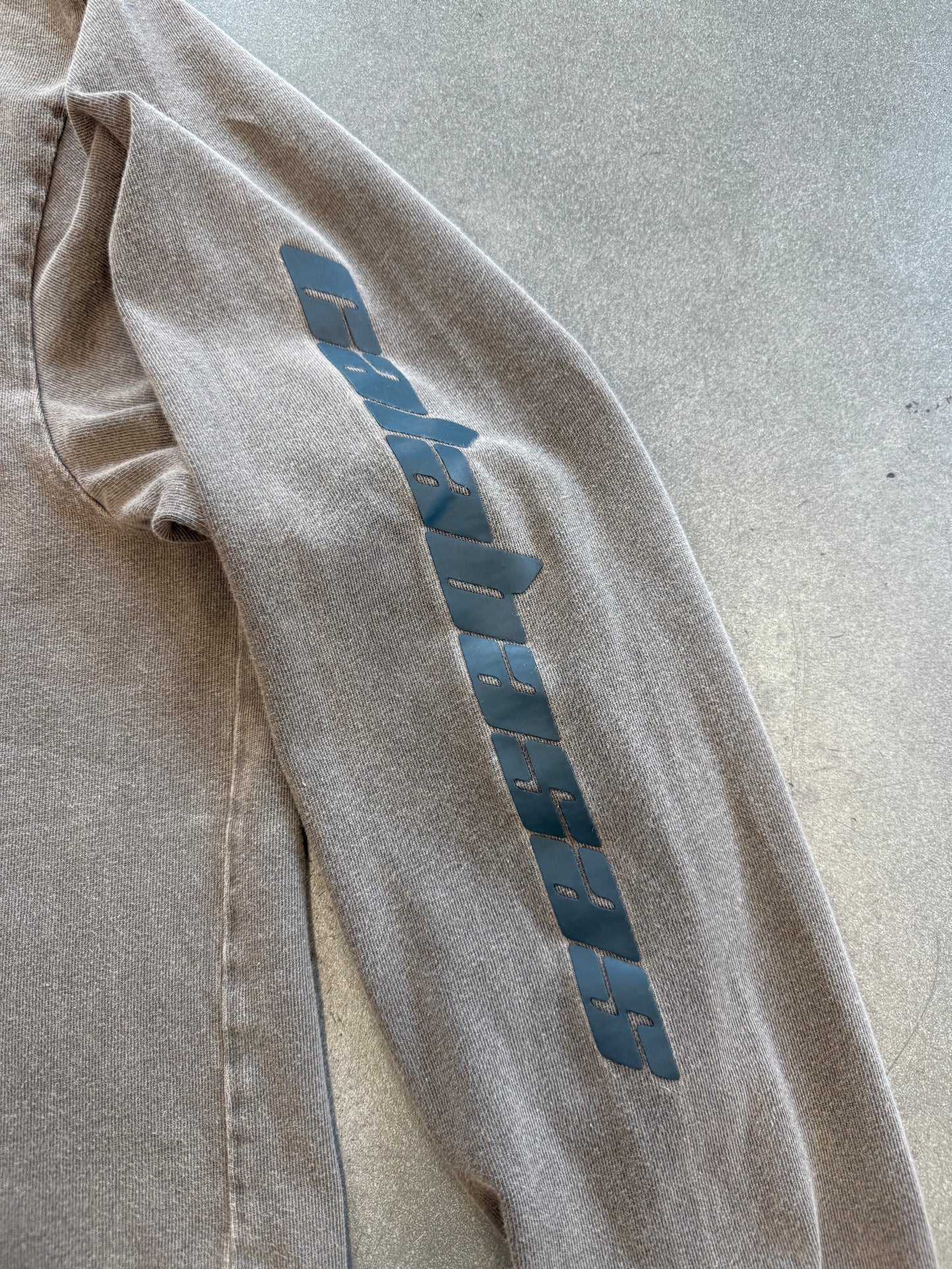 YEEZY SEASON 6 CALABASAS LONG SLEEVE TEE - CORE INDIGO (XL) (CROPPED)