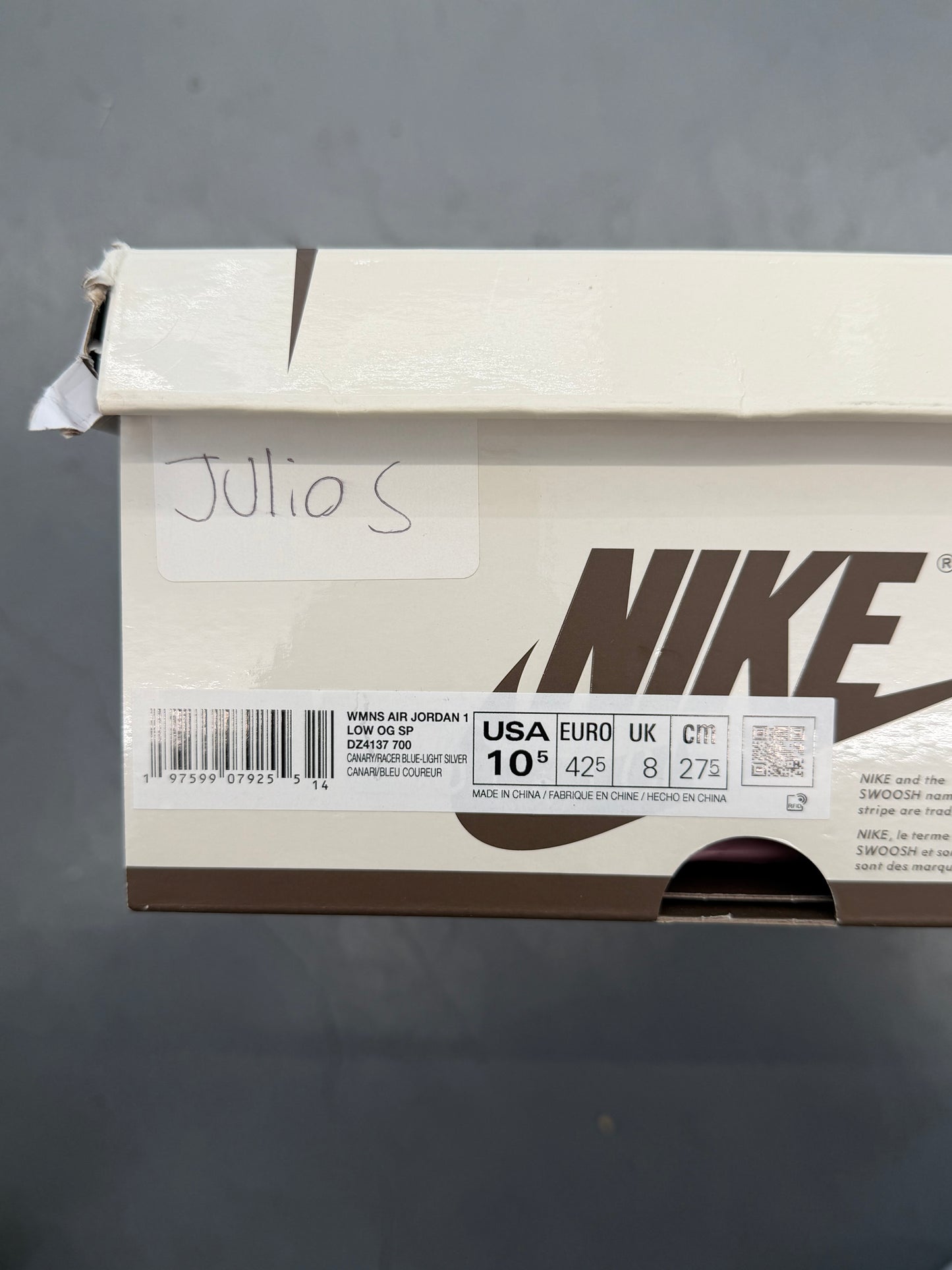 2024 SIZE 10.5W JORDAN 1 RETRO LOW OG SP TRAVIS SCOTT CANARY (PRE-OWNED WITH BOX)