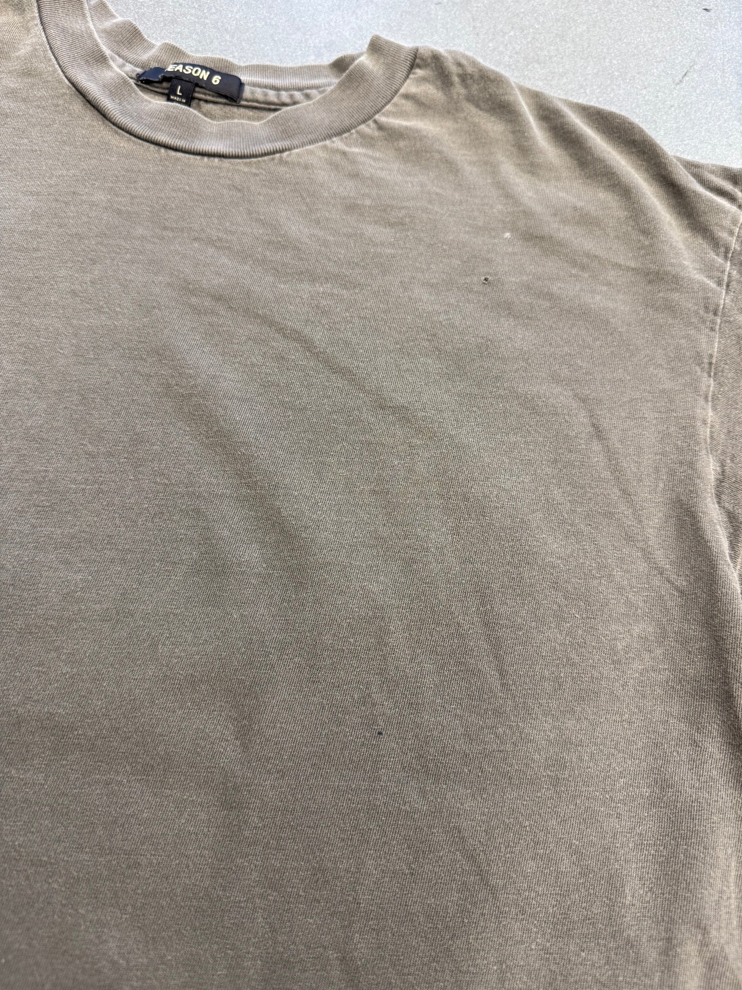 YEEZY SEASON 6 CROPPED CLASSIC TEE - CORE (L)