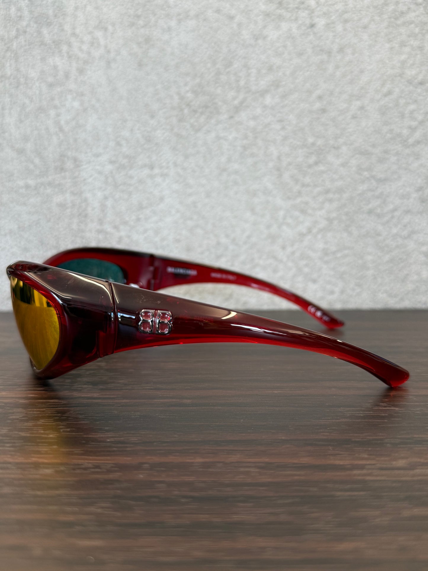 BALENCIAGA SPORTY B ROUND AF SUNGLASSES RED NEW NO CASE