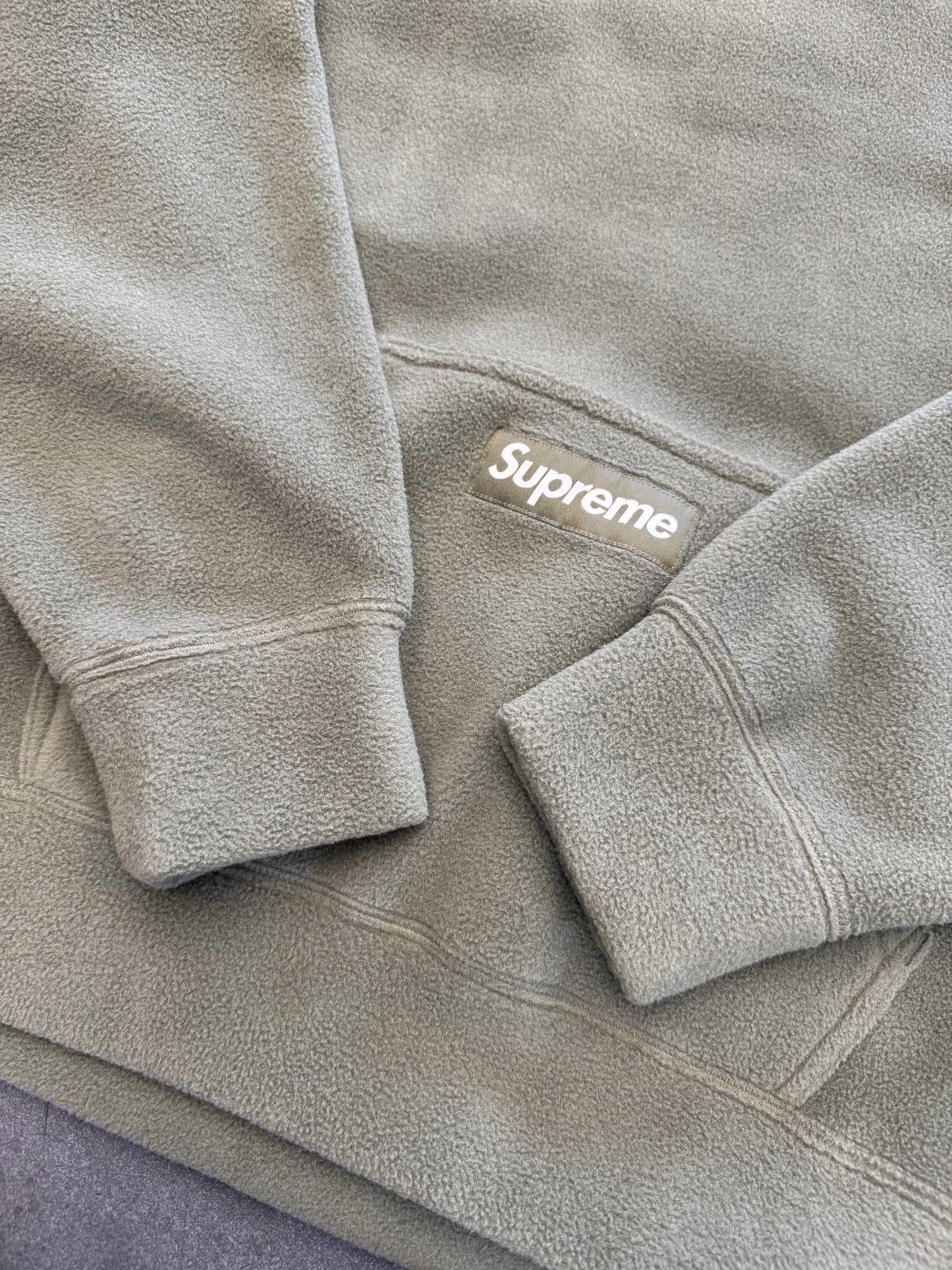 FW21 SUPREME POLARTEC HOODED SWEATSHIRT