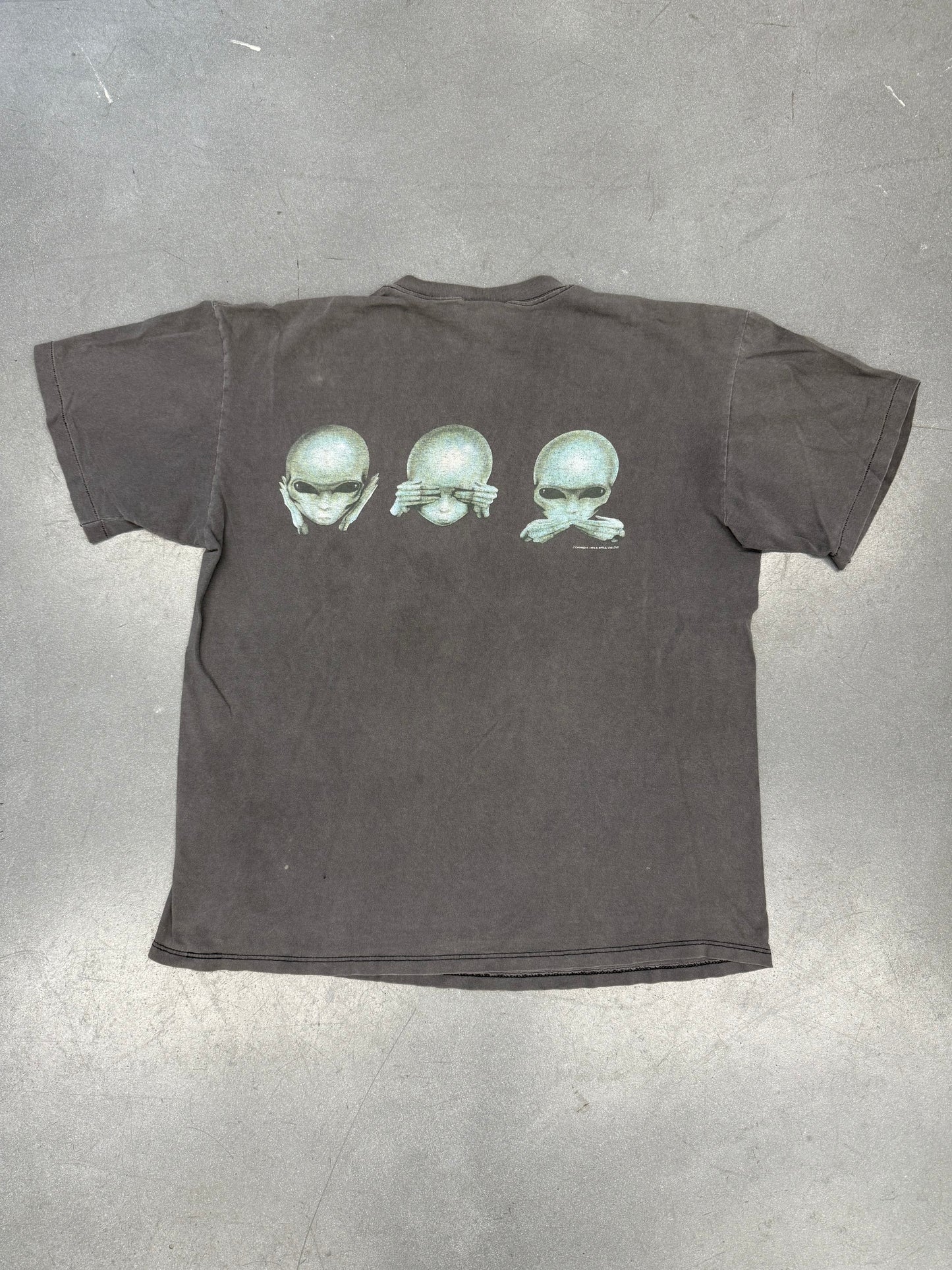 1995 ALIENATED ALIEN HEAD TEE FADED (BYE-DYE TAG)