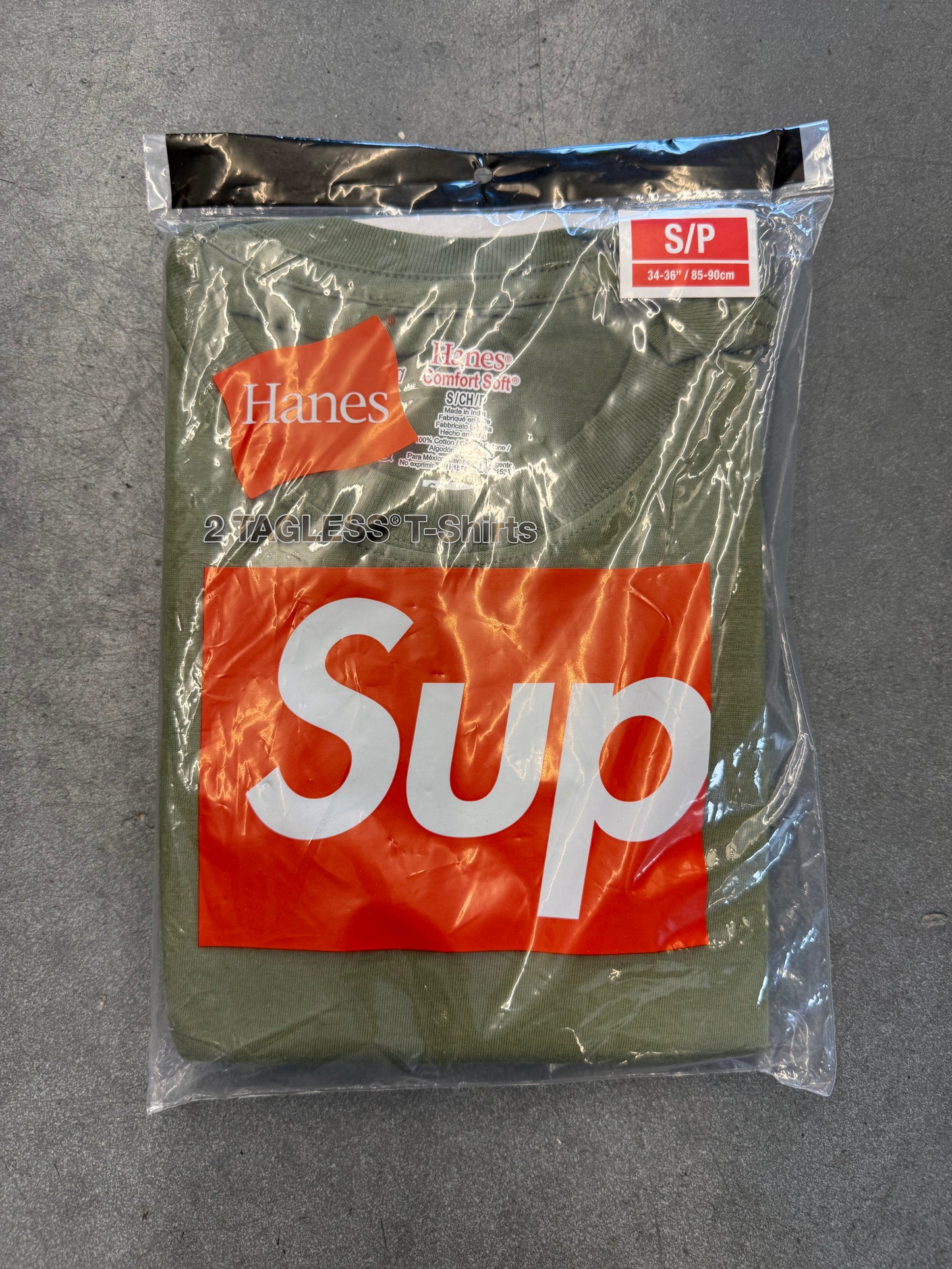 SS22 SUPREME HANES TAGLESS T-SHIRTS OLIVE 2 PACK (S)