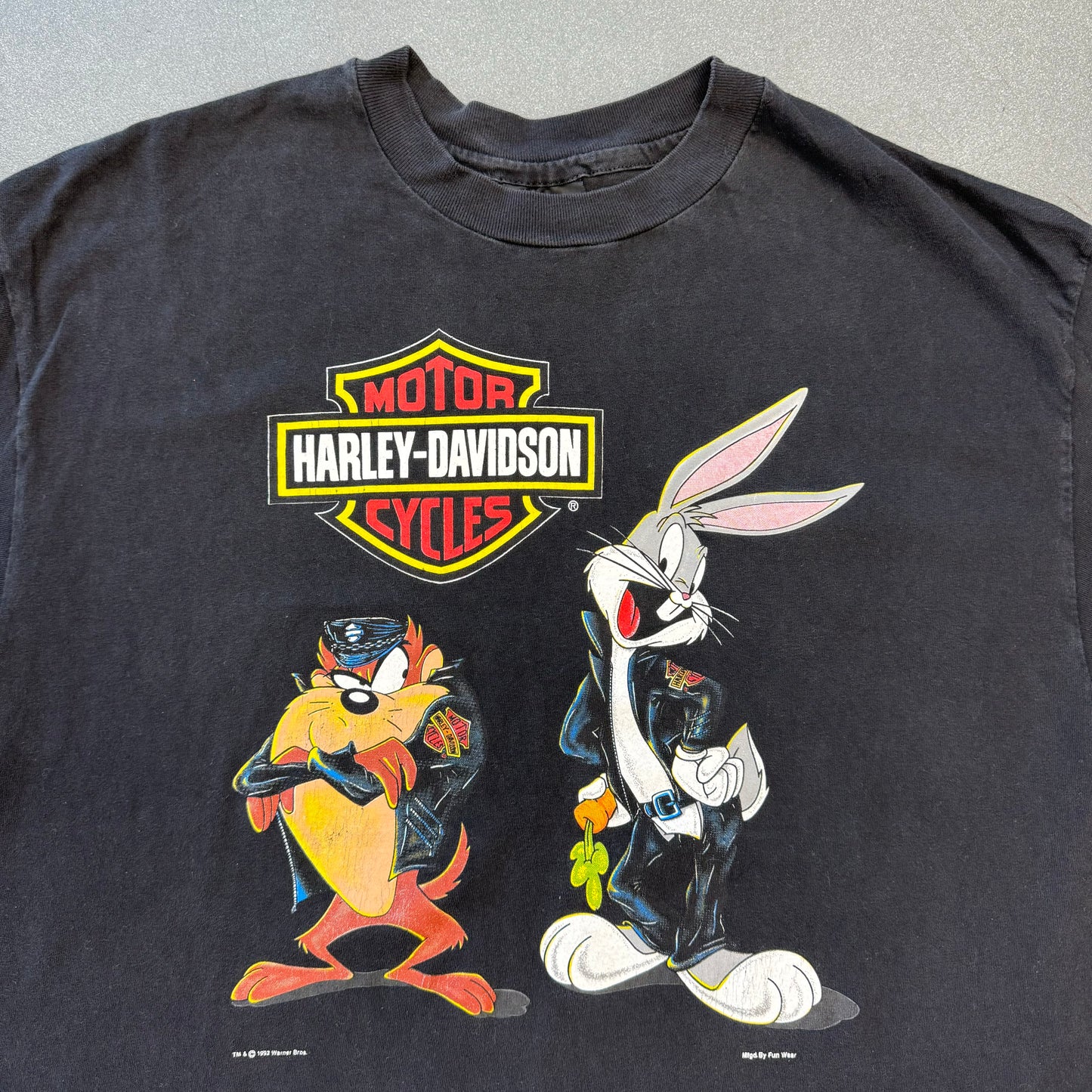 1993 HARLEY-DAVIDSON OF GREEN BAY WISCONSIN BUGS BUNNY & TAZ (HARLEY TAG)