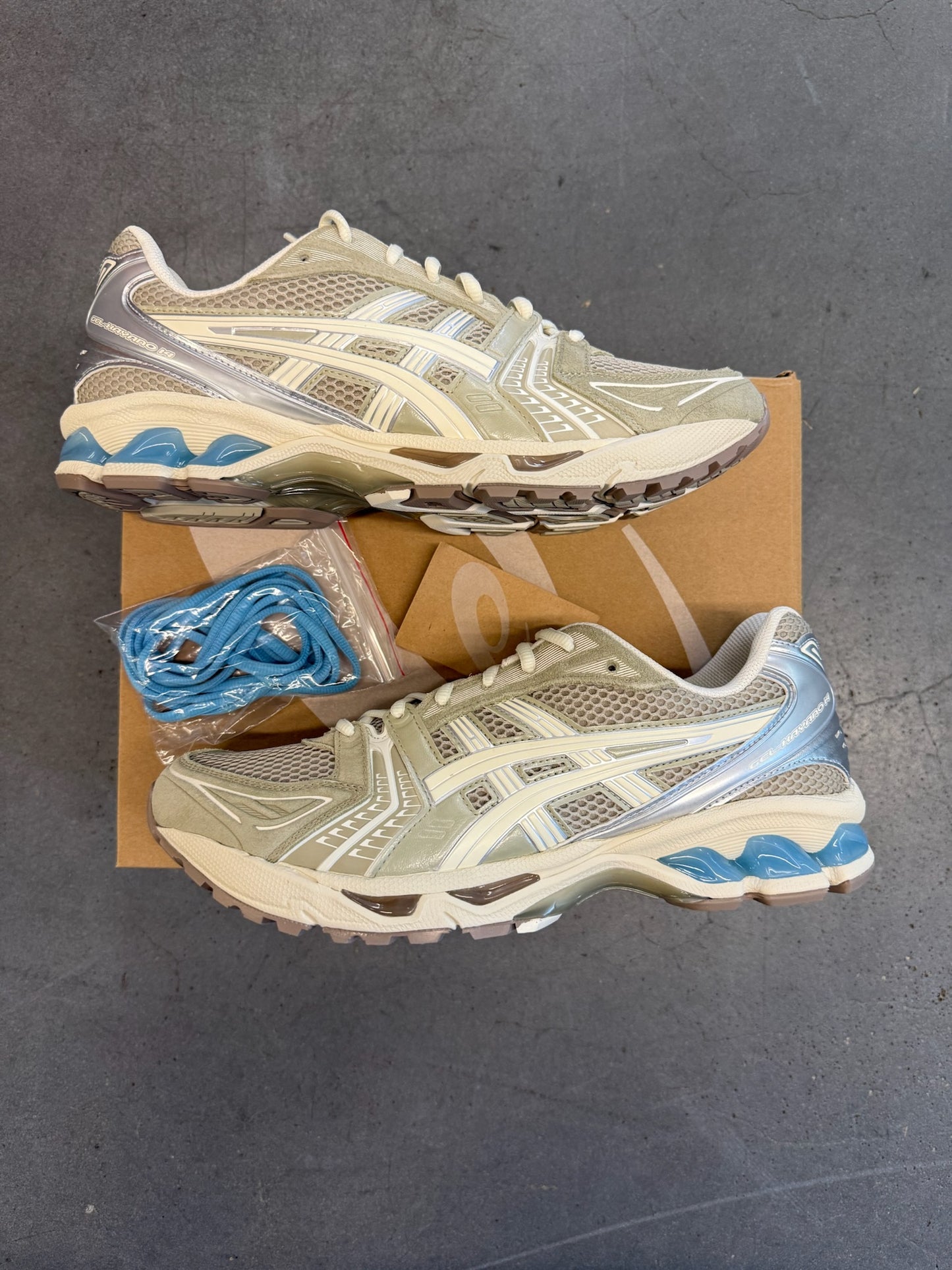 2025 ASICS GEL-KAYANO 14 - JULIANA SALAZAR