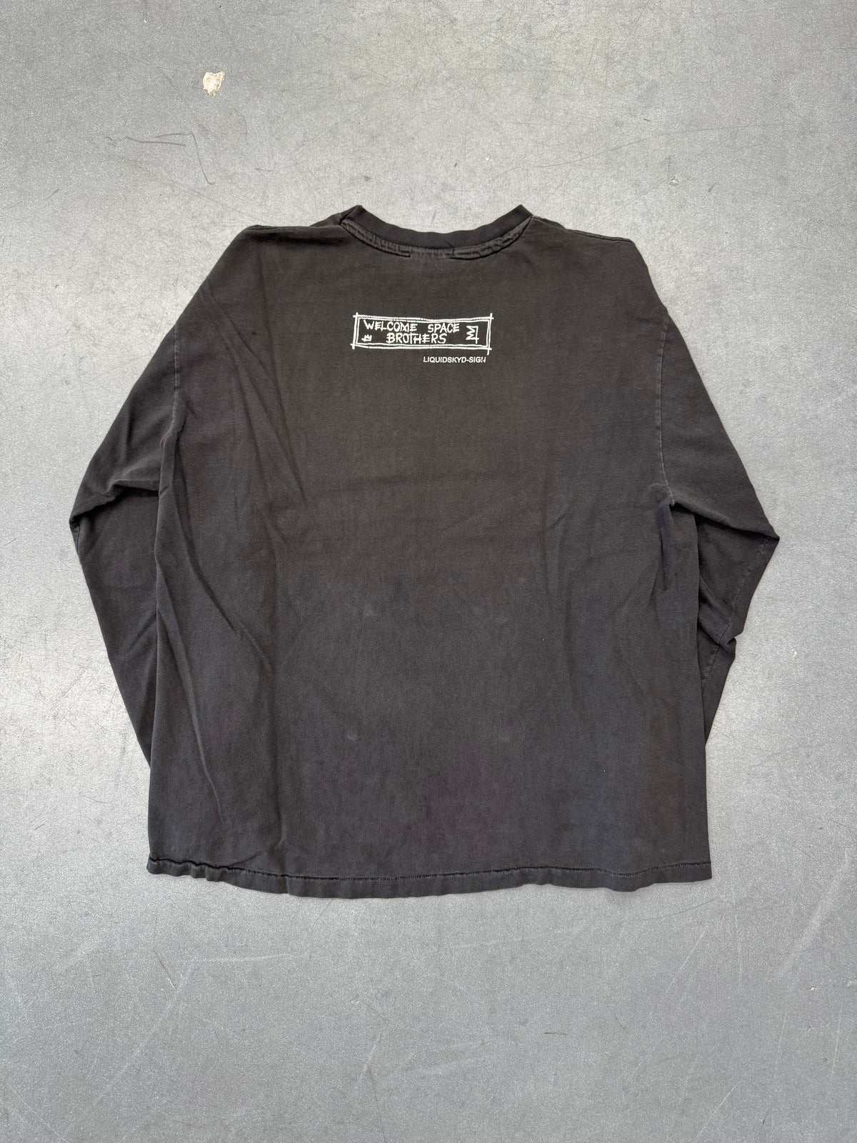 90S LIQUID SKY NYC X JEAN-MICHEL BASQUIAT PEACE & LOVE ALIEN GLOW IN THE DARK LONG-SLEEVE T-SHIRT