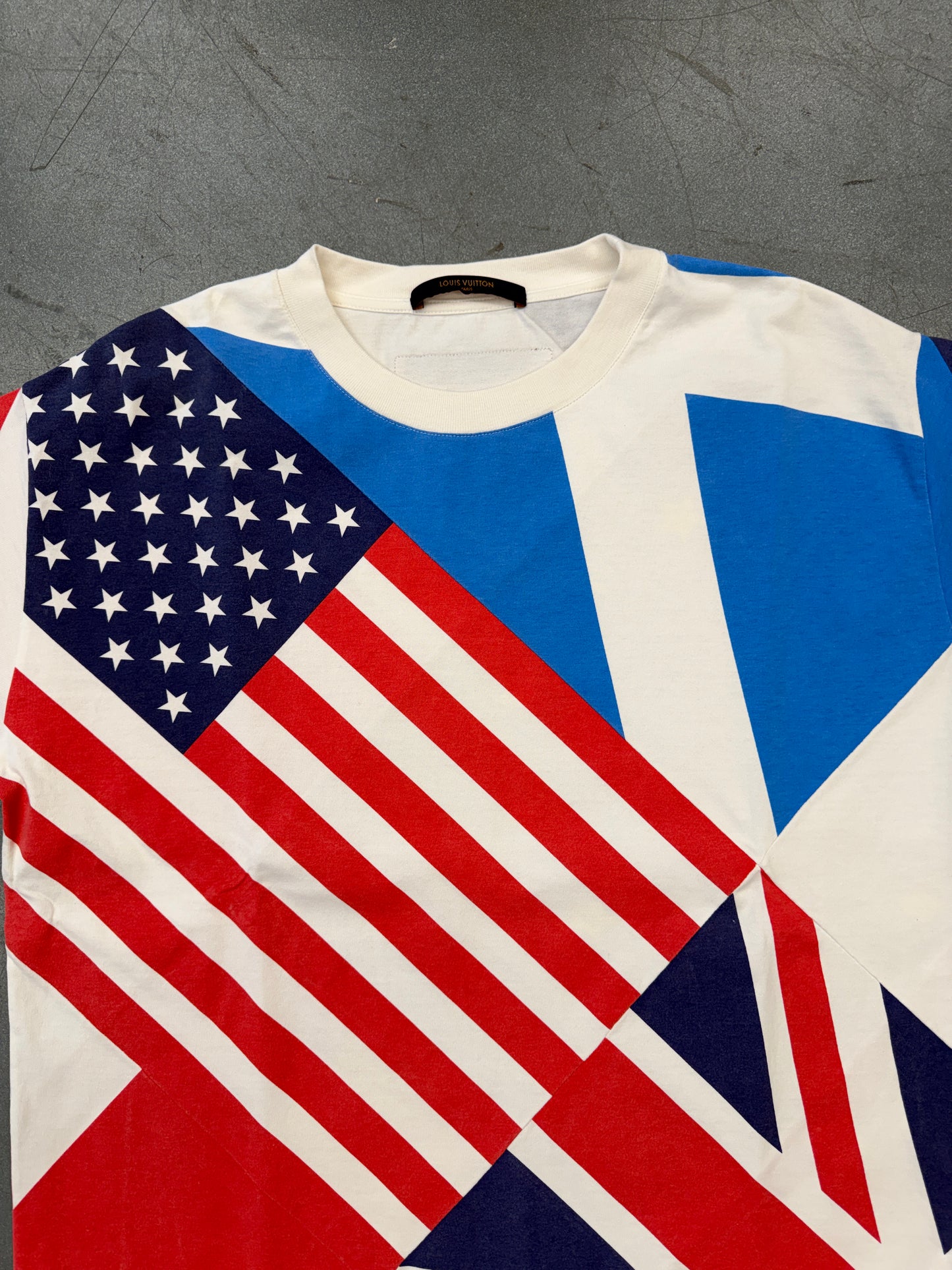 2019 LOUIS VUITTON VIRGIL ABLOH FLAGS TEE