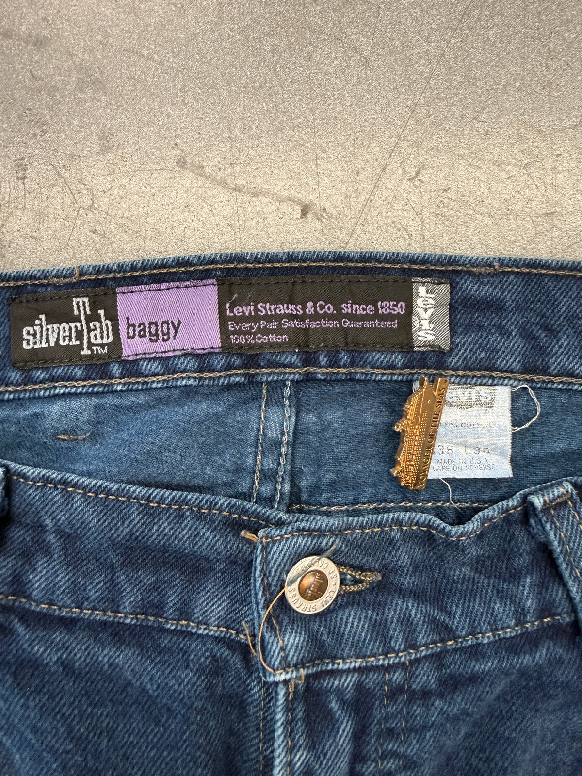 1992 LEVIS SILVERTBAB BAGGY - JEANS (38X30)