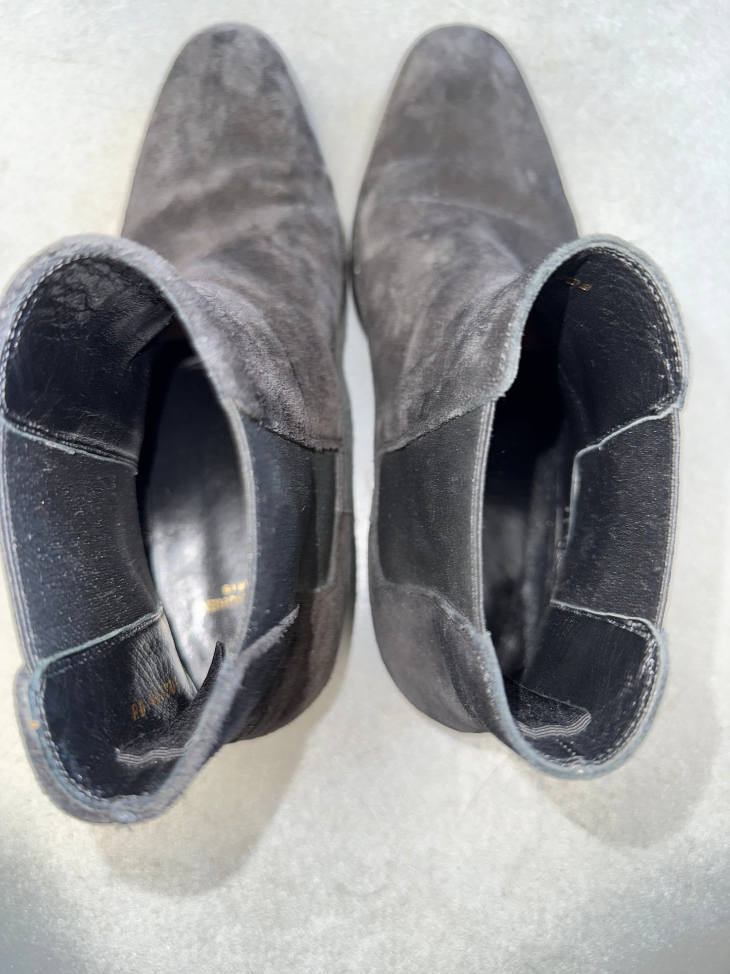 SIZE 41 SAINT LAURENT WYATT CHELSEA BOOTS - BLACK SUEDE (PRE-OWNED, RESOLED RIGHT FOOT, NO BOX)
