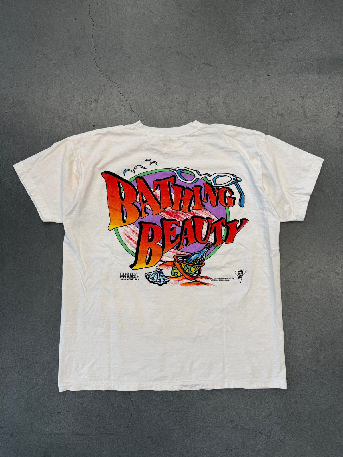 1994 BETTY BOOP BATHING BEAUTY FREEZE AOP TEE (XL TAG)