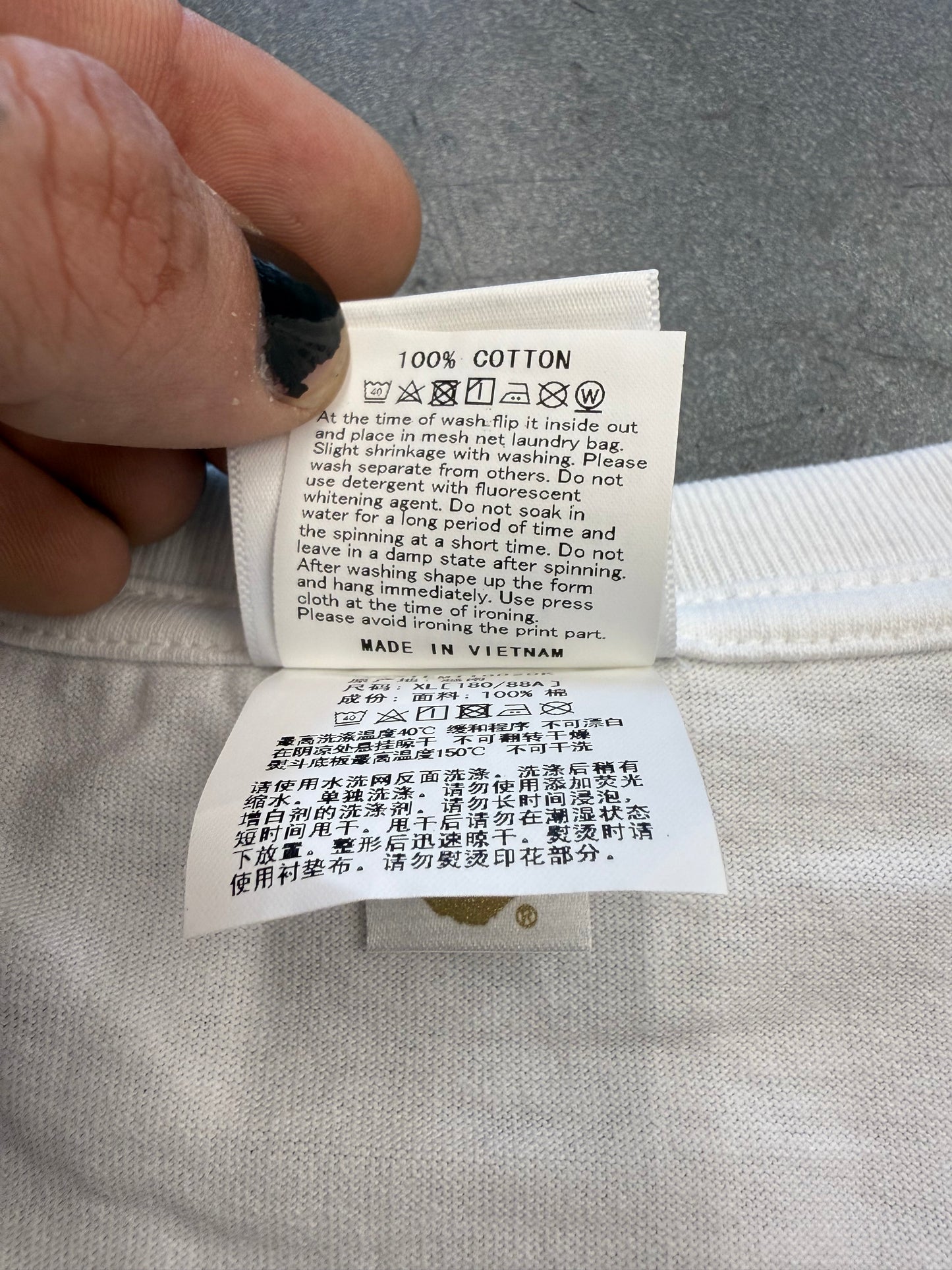 SS23 A BATHING APE BAPE COLORS NYC LOGO TEE - WHITE (XL) (NEW IN BAG)